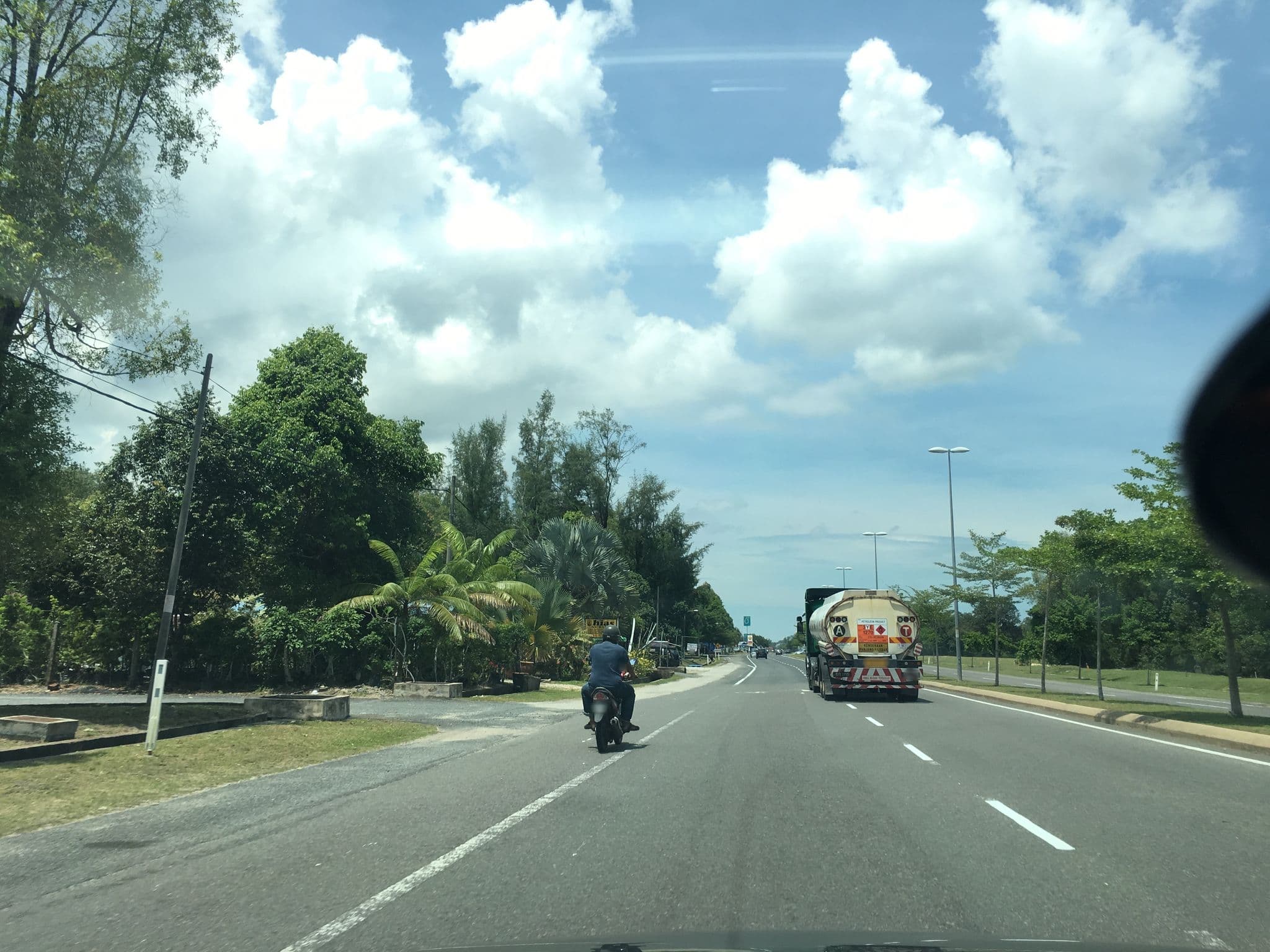 Street view near Hotel Az-Zahra Kerteh, Kertih — © afeezaziz (CC BY-SA · Mapillary)