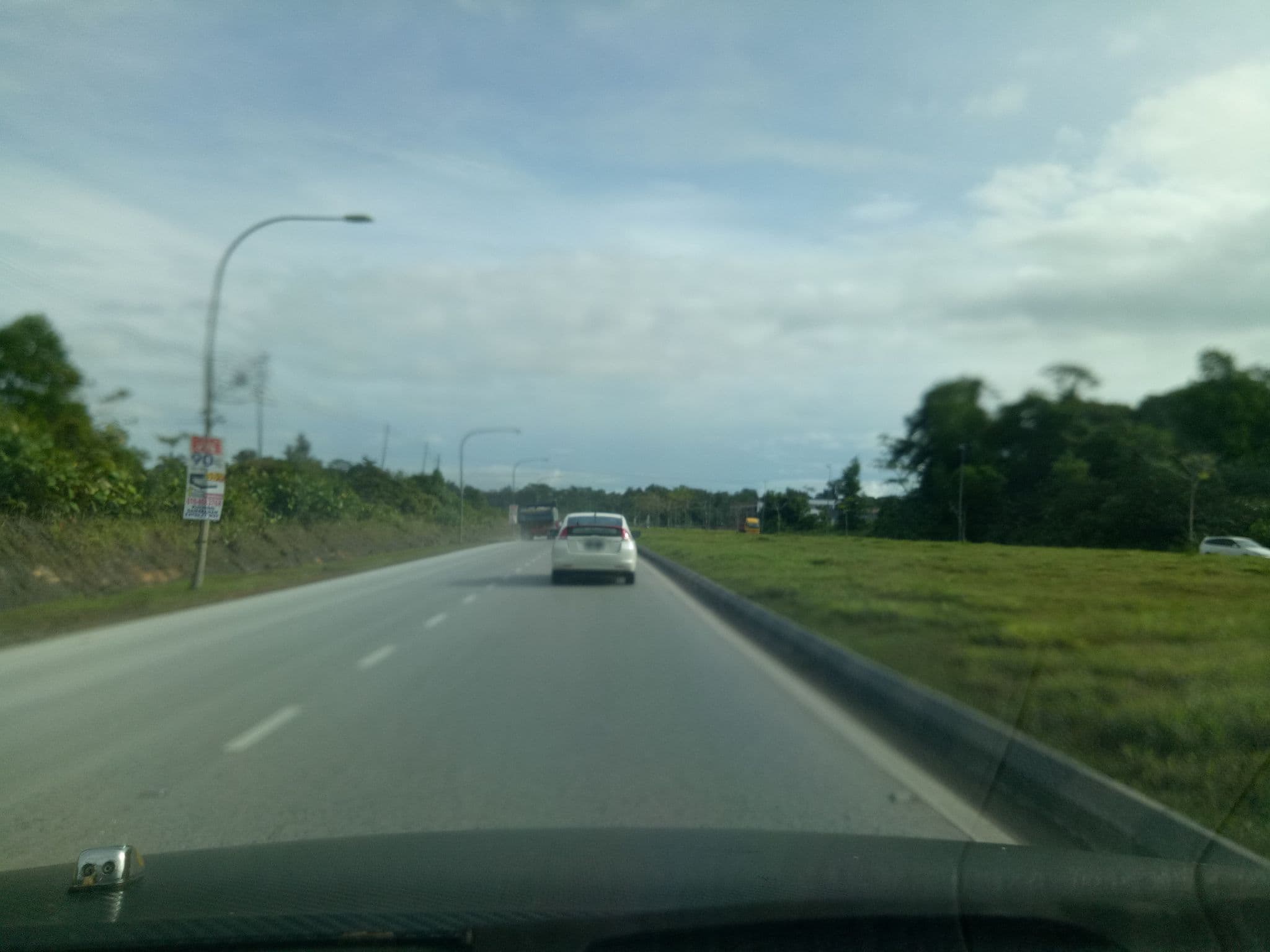 Street view near Sun Inns Hotel, Kota Samarahan — © ronny_mile (CC BY-SA · Mapillary)