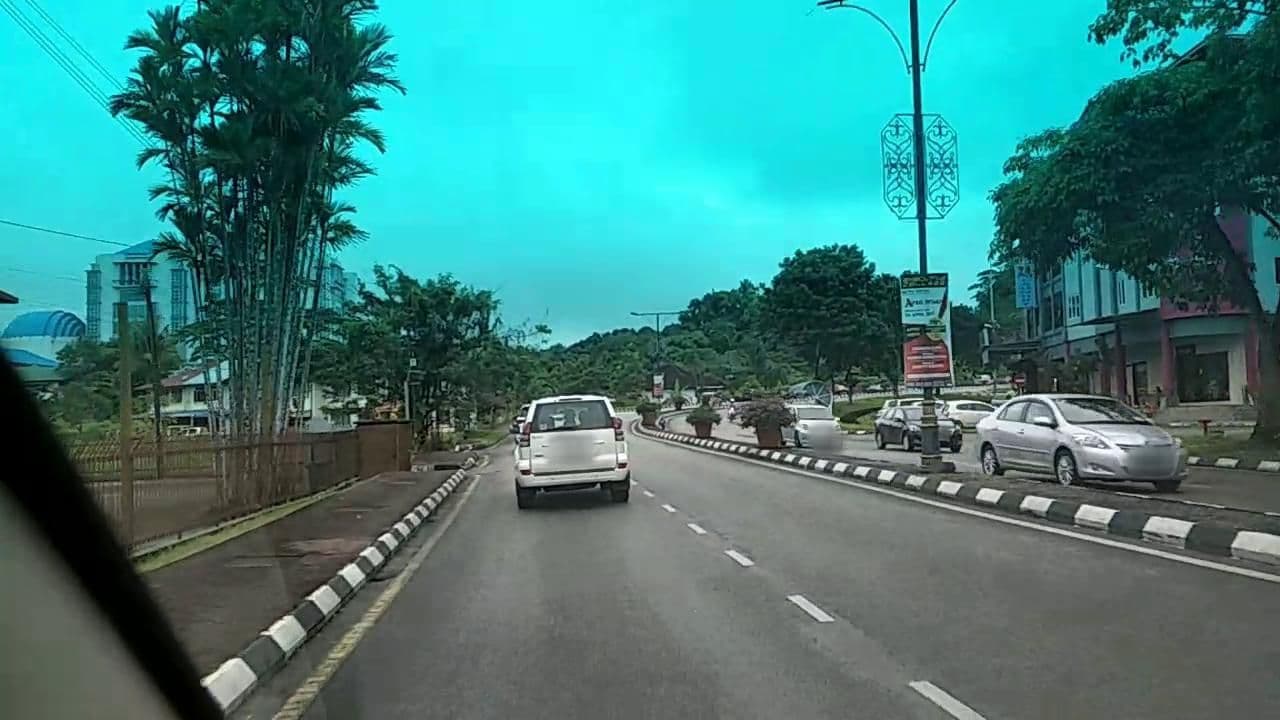 Street view near CT 2 Hotel, Kuching — © roadroid (CC BY-SA · Mapillary)
