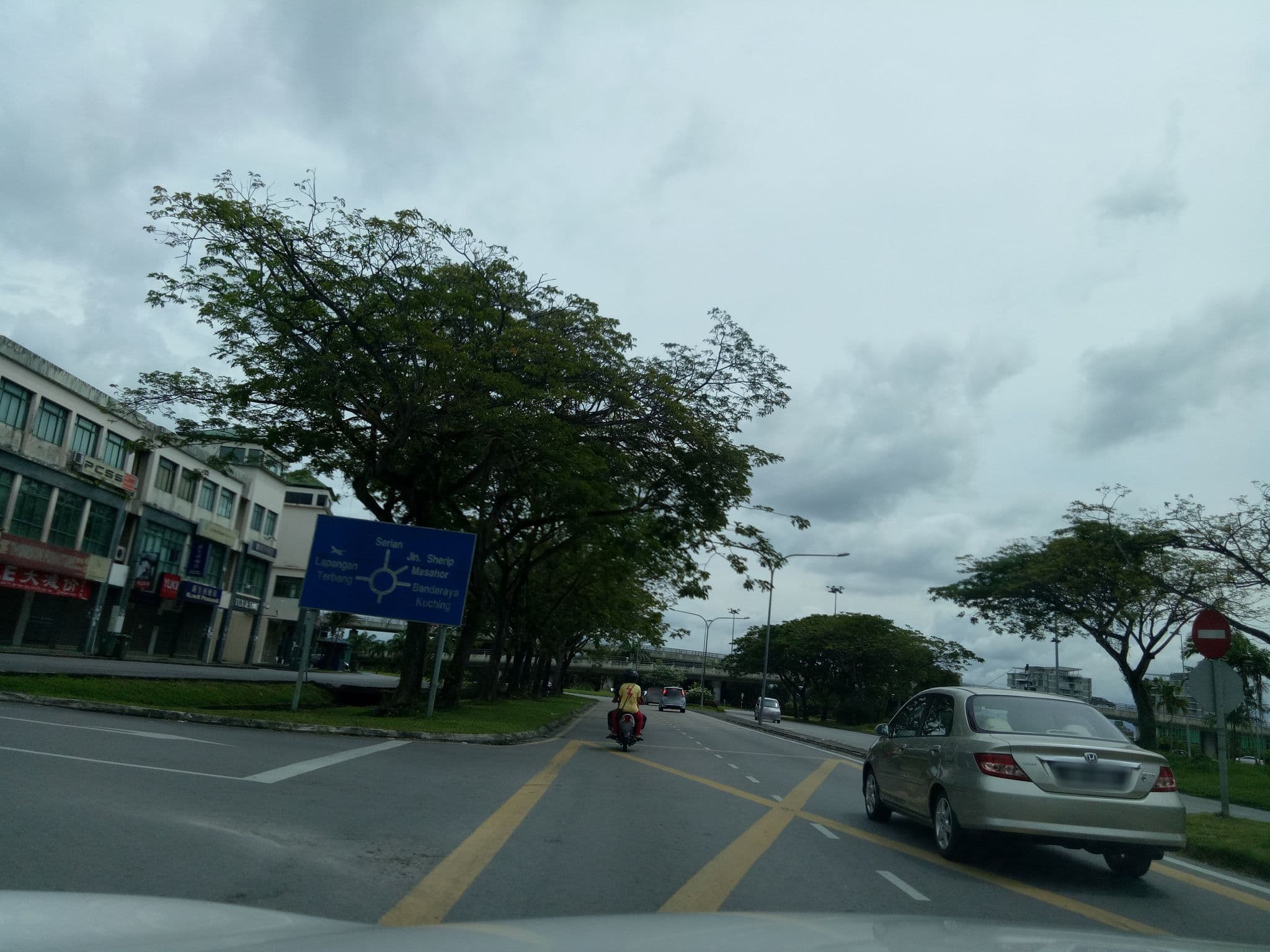 Street view near Business Centre, Kuching — © morgana88 (CC BY-SA · Mapillary)