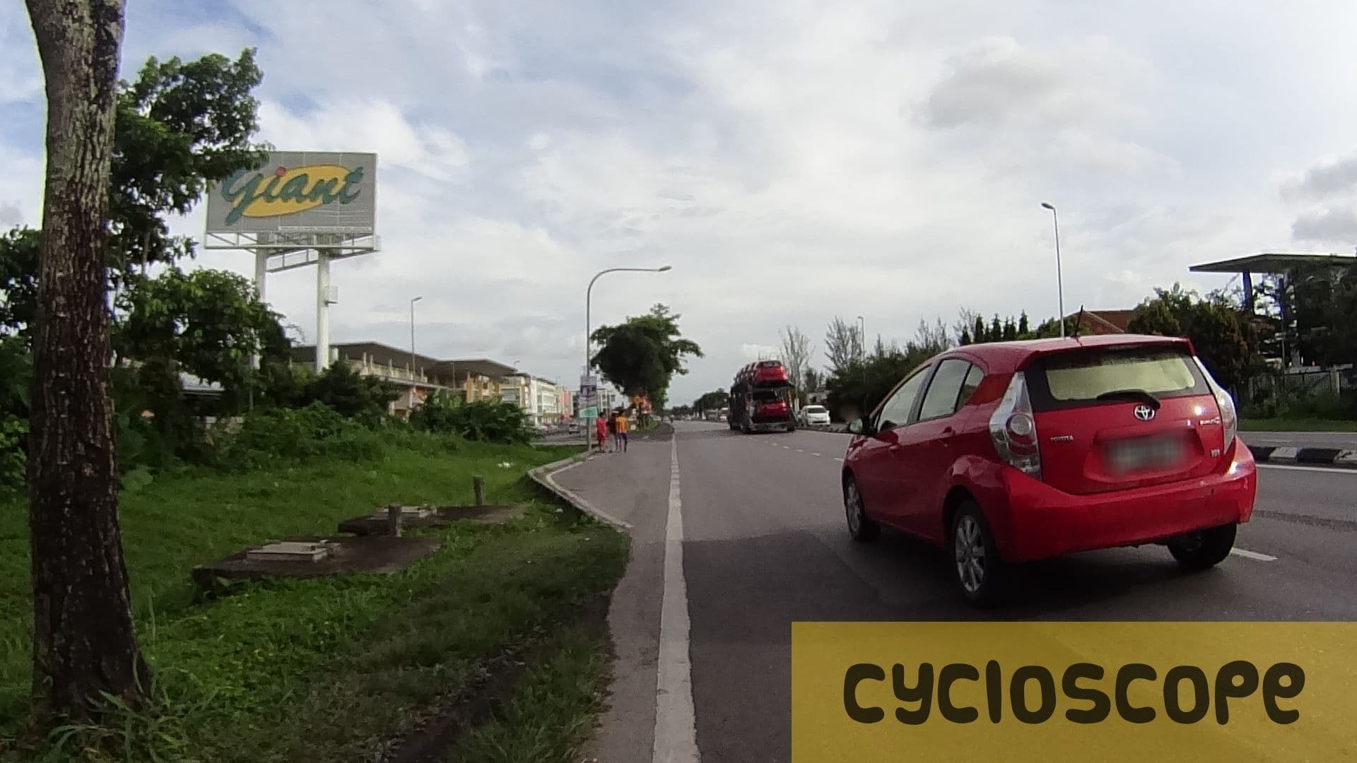 Street view near The Secret Sanctuary Boutique Cottage, Kuching — © cycloscope (CC BY-SA · Mapillary)