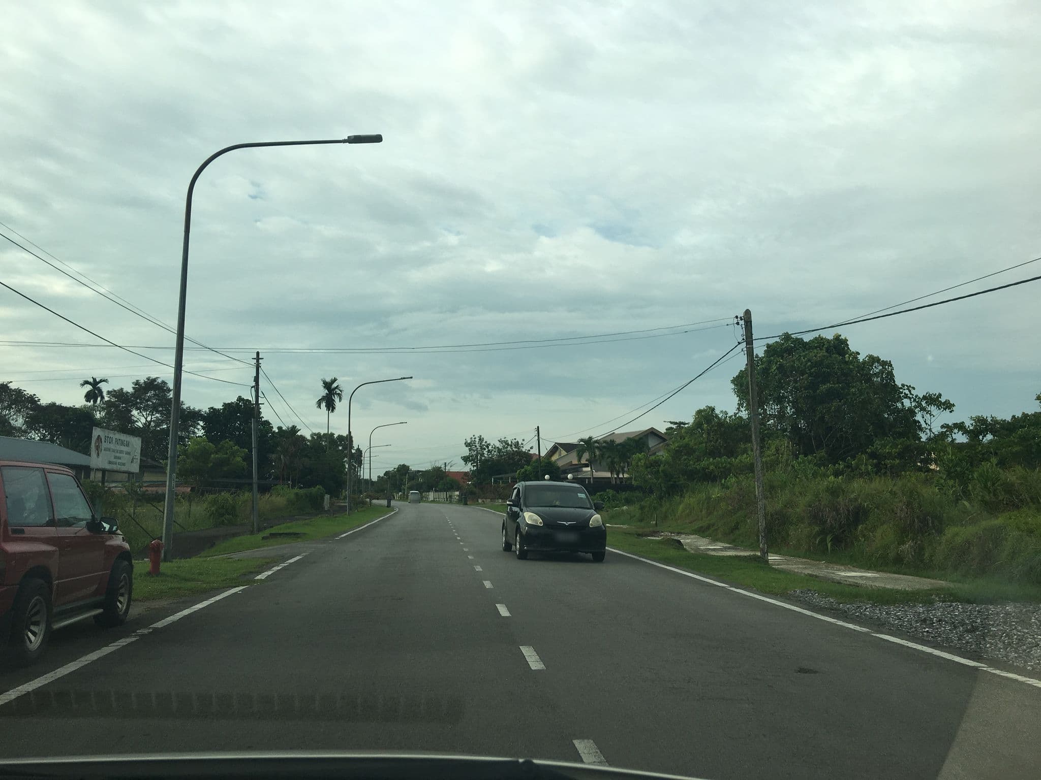 Street view near Eysha M's, Kuching — © lim7000 (CC BY-SA · Mapillary)