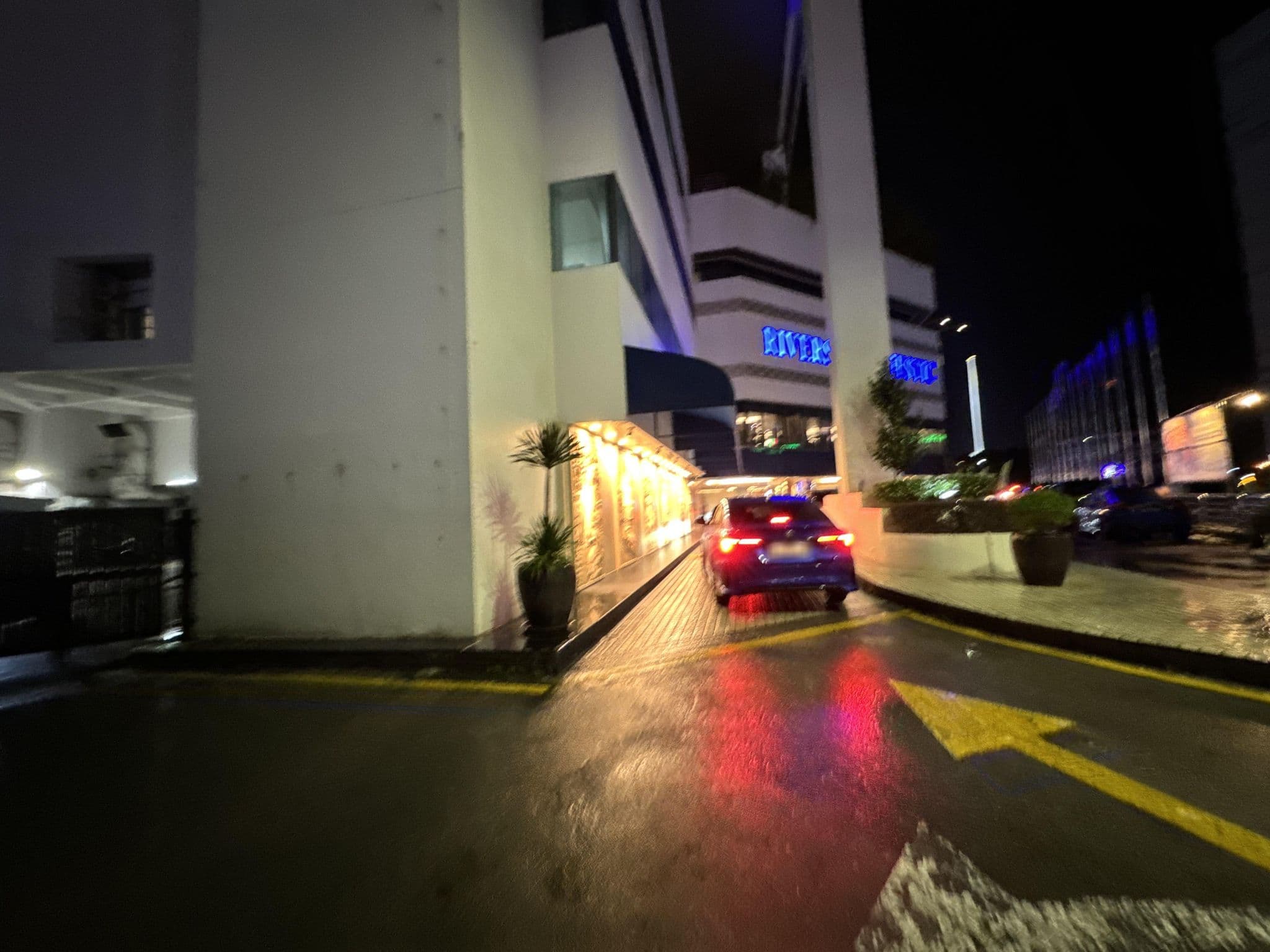 Street view near Riverside Majestic Hotel, Kuching — © filipb (CC BY-SA · Mapillary)