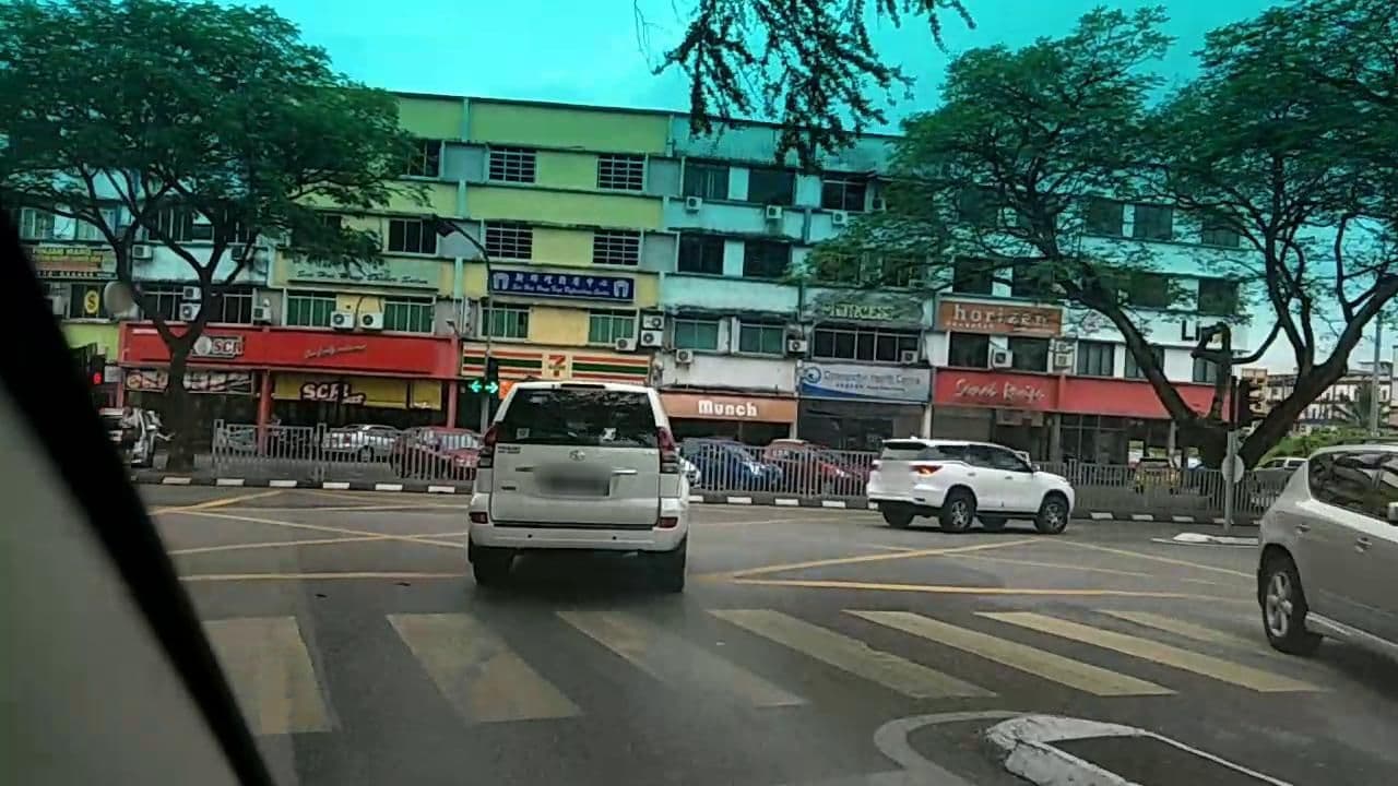 Street view near Majesty Tower Hotel, Kuching — © roadroid (CC BY-SA · Mapillary)
