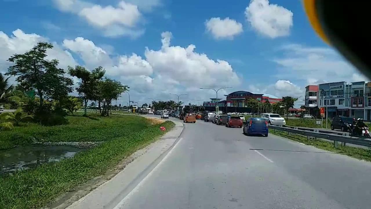 Street view near Salim Inn, Sibu — © roadroid (CC BY-SA · Mapillary)