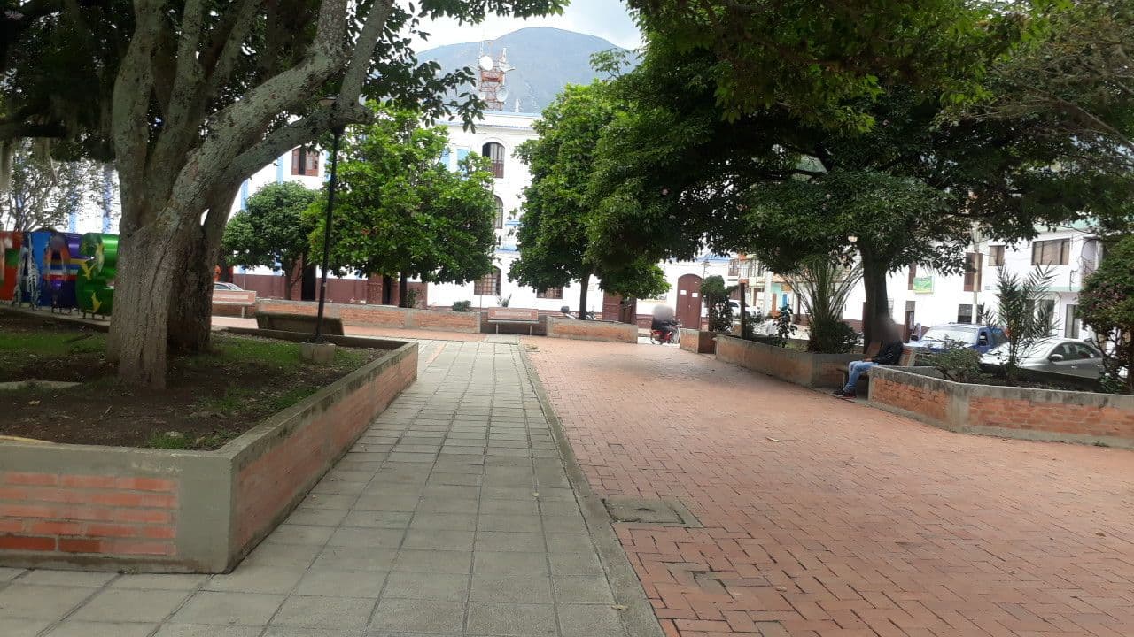 Street view near Hotel Las Palmas, Soatá — © jlp123 (CC BY-SA · Mapillary)