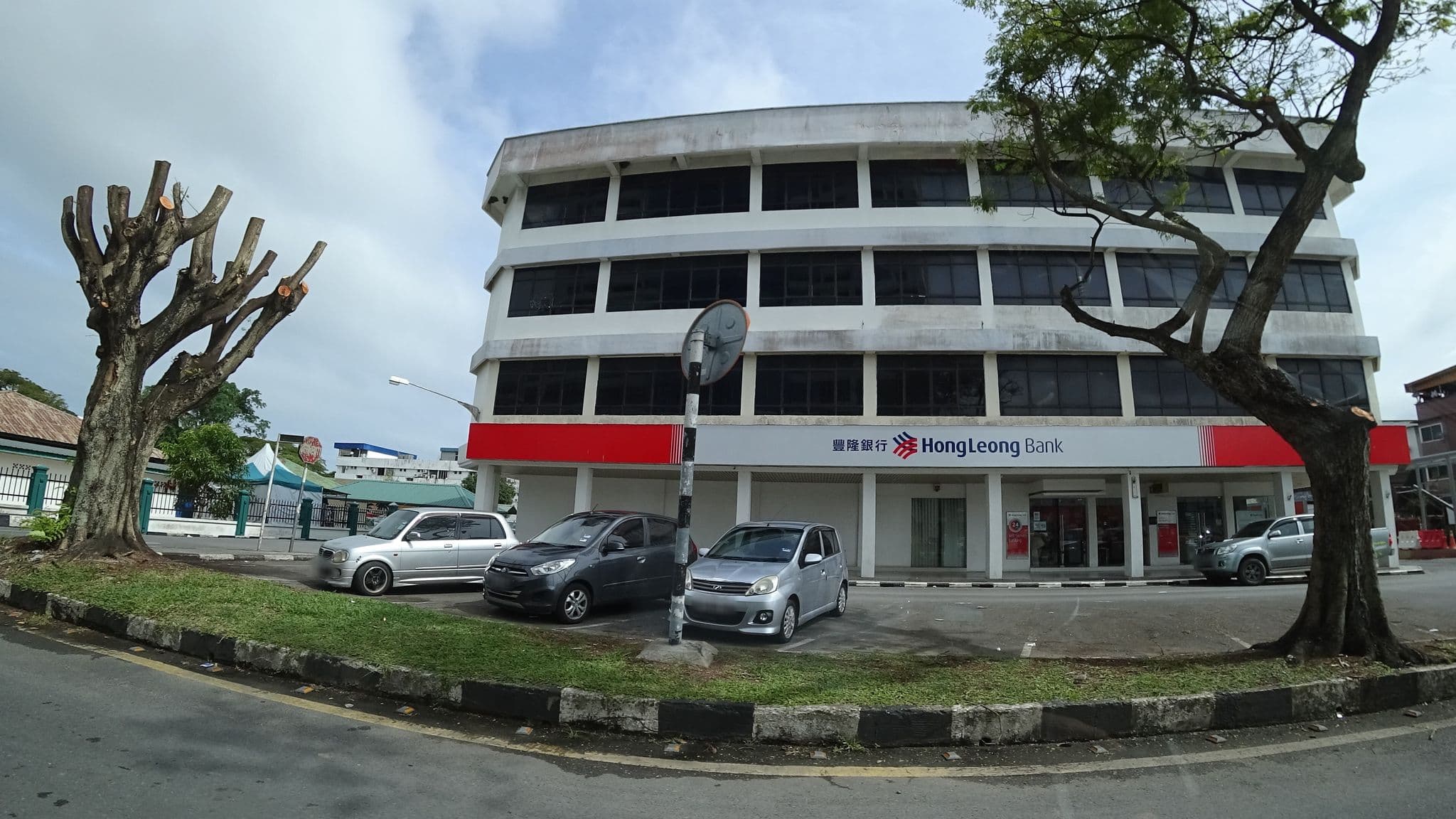 Street view near River Inn, Miri — © raito (CC BY-SA · Mapillary)