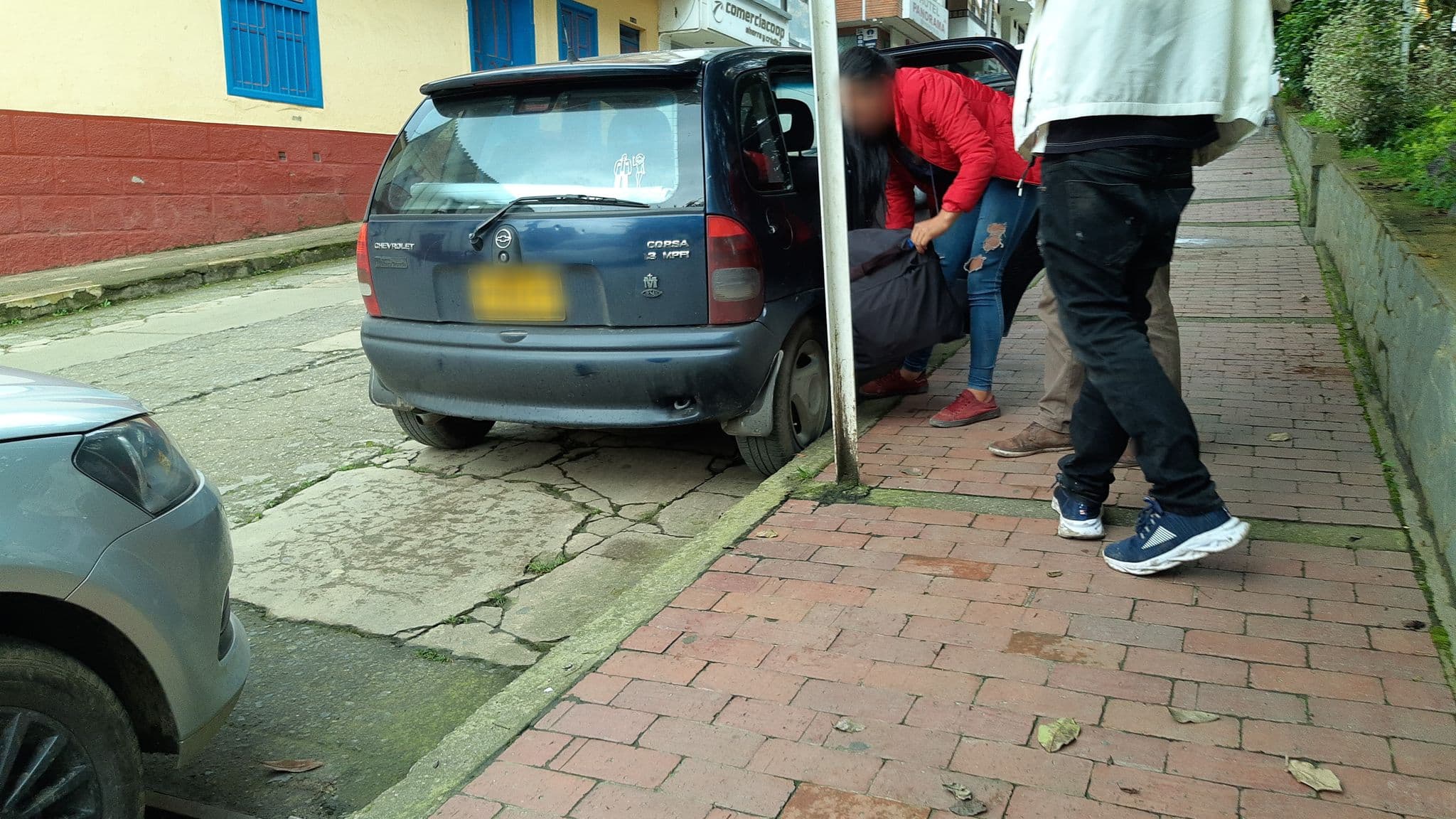 Street view near Daru, Garagoa — © luiscame (CC BY-SA · Mapillary)