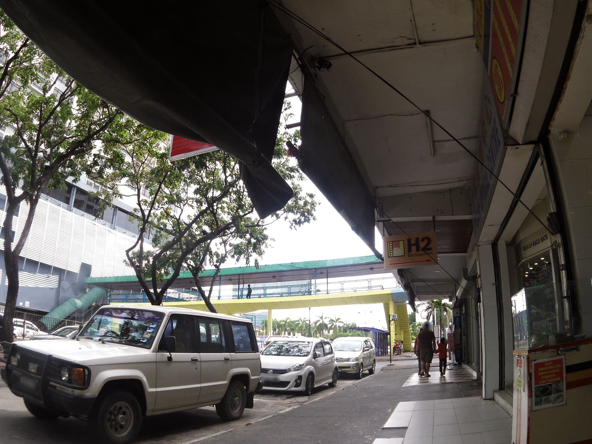 Street view near Suanghee Hotel, Kota Kinabalu — © skillsy (CC BY-SA · Mapillary)