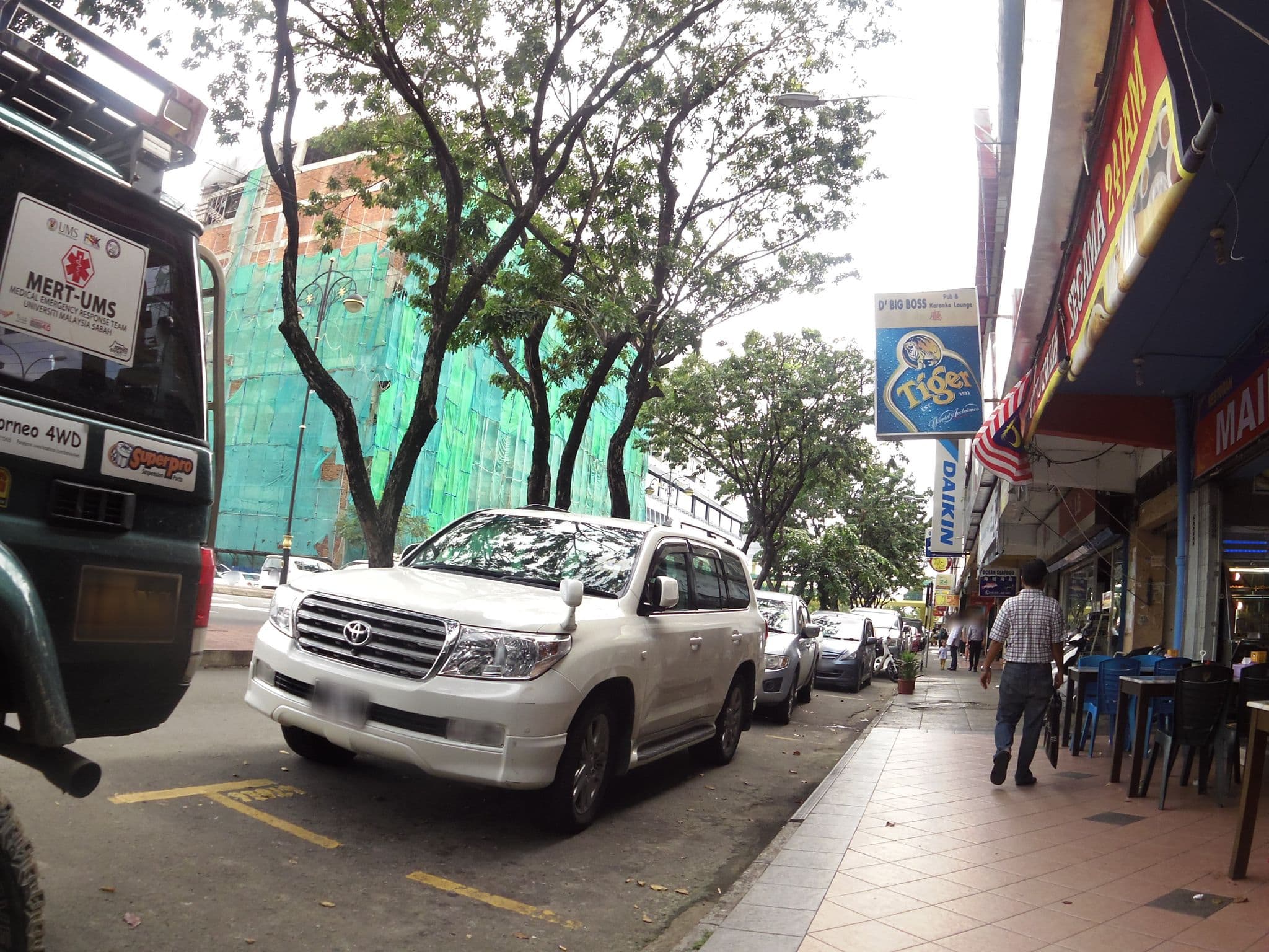 Street view near 1 City Hotel, Kota Kinabalu — © skillsy (CC BY-SA · Mapillary)
