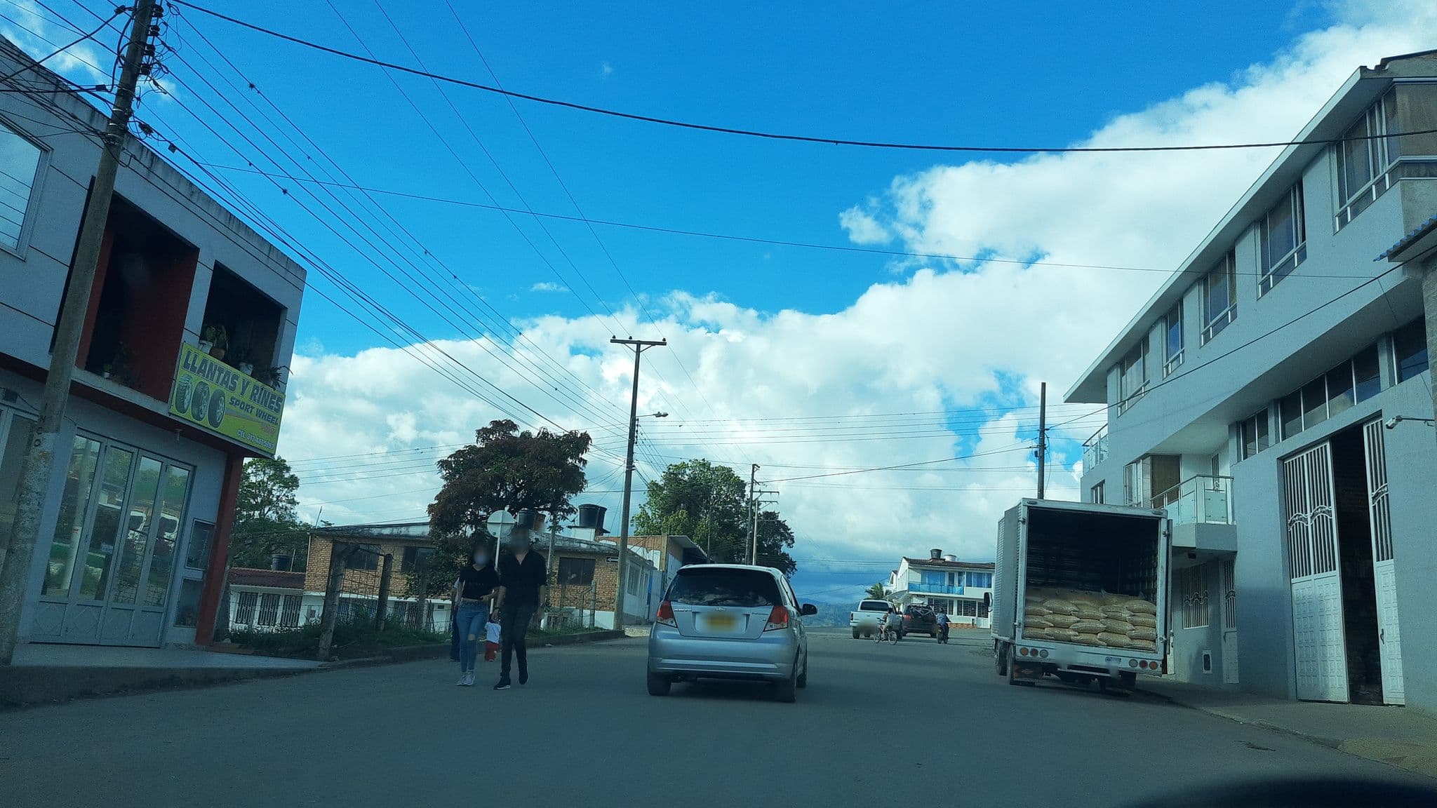 Street view near El oasis, Garagoa — © luiscame (CC BY-SA · Mapillary)