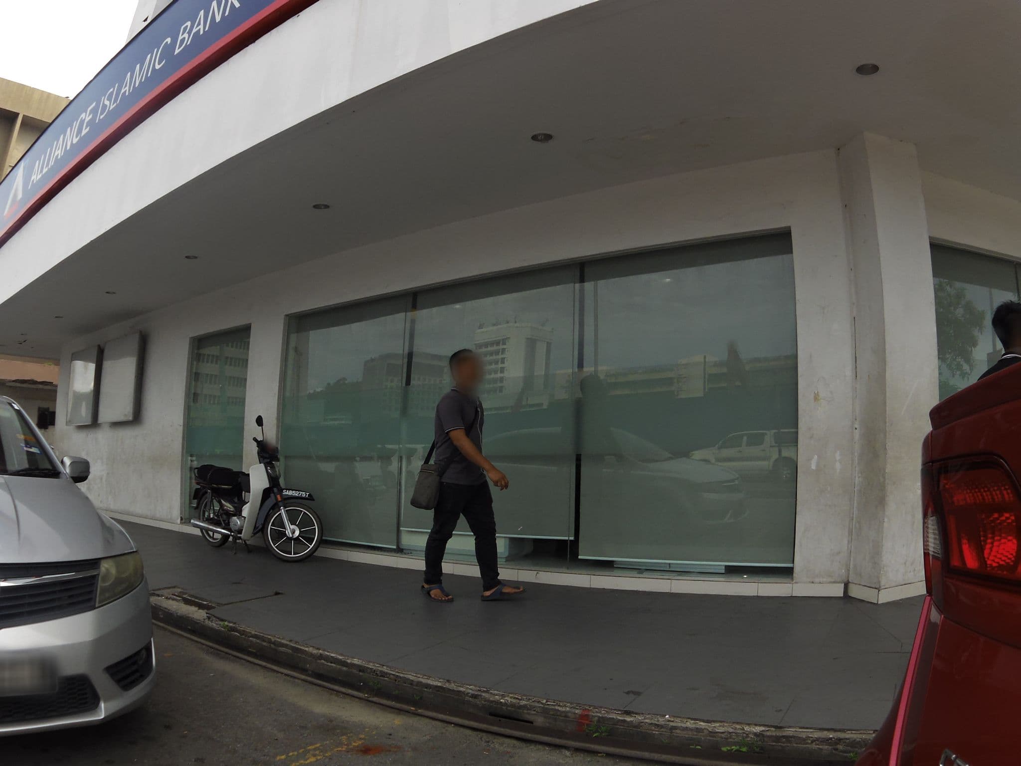 Street view near A&J Hotel, Kota Kinabalu — © skillsy (CC BY-SA · Mapillary)
