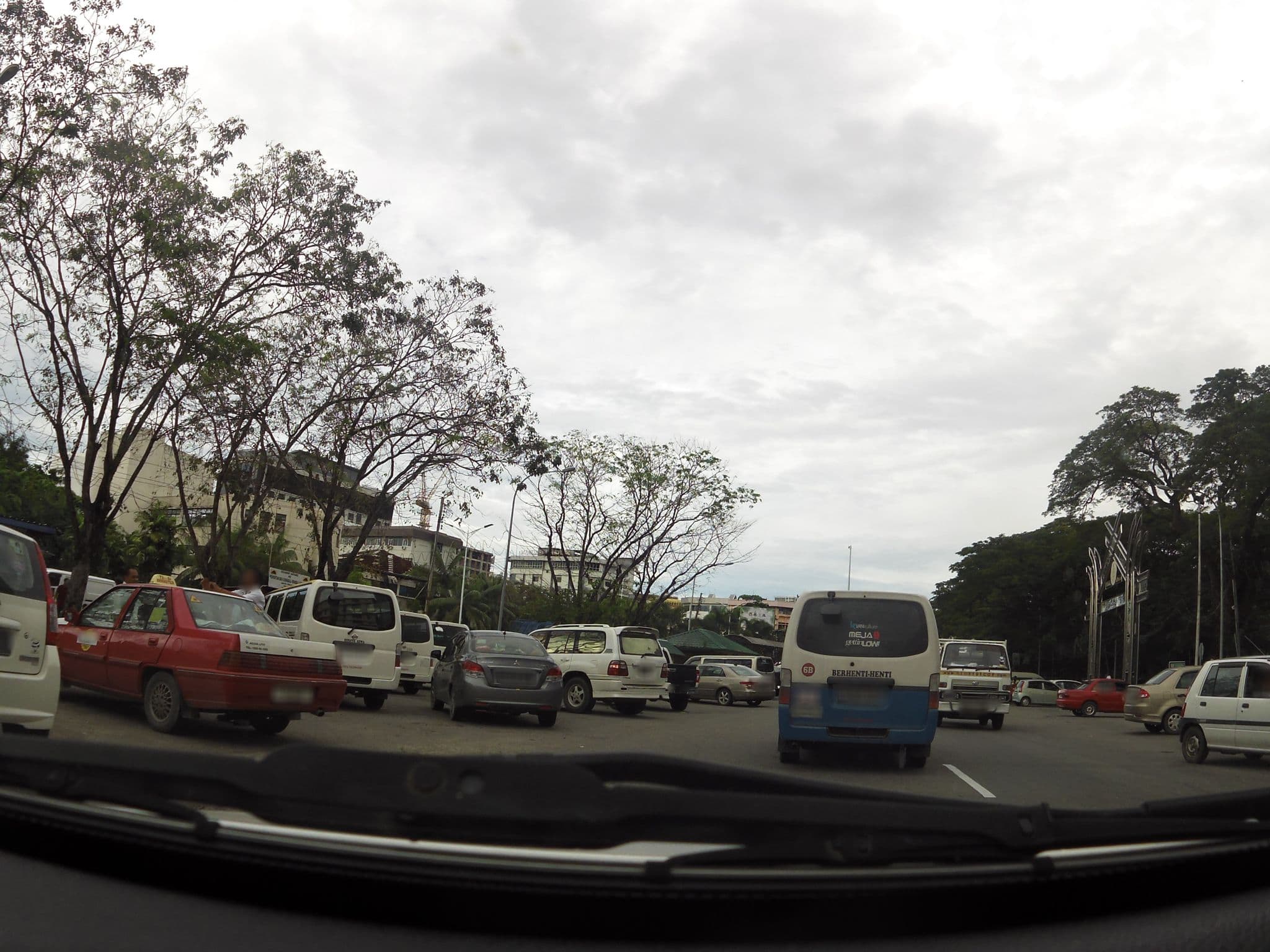 Street view near Dreamtel Kota Kinabalu, Kota Kinabalu — © skillsy (CC BY-SA · Mapillary)
