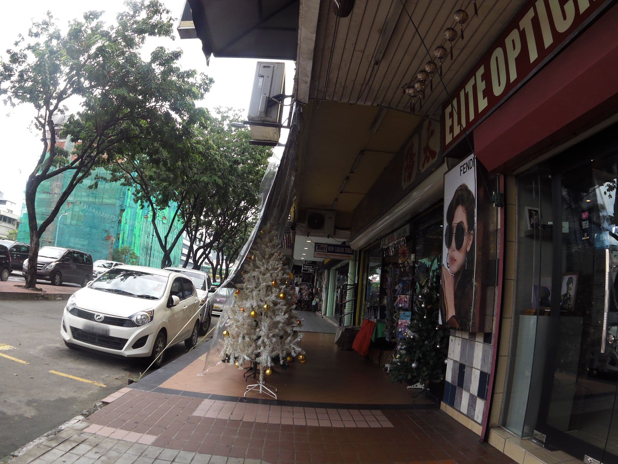 Street view near one city Hotel, Kota Kinabalu — © skillsy (CC BY-SA · Mapillary)