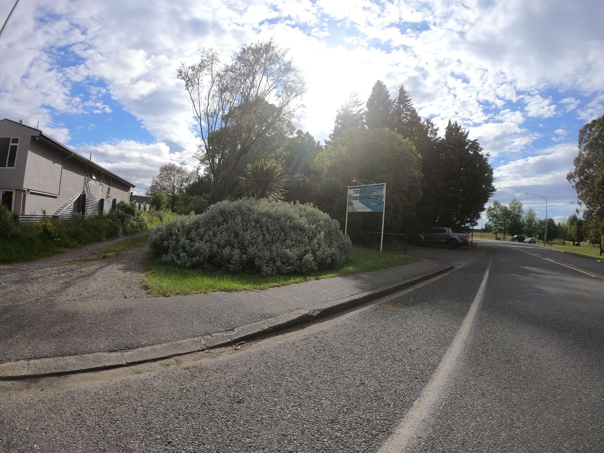 Street view near Cat's Whiskers, Te Anau — © eneerhut (CC BY-SA · Mapillary)