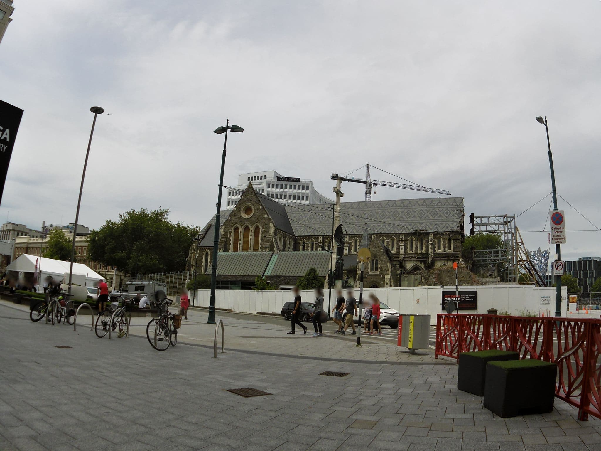 Street view near Camelot Hotel, Christchurch — © skillsy (CC BY-SA · Mapillary)