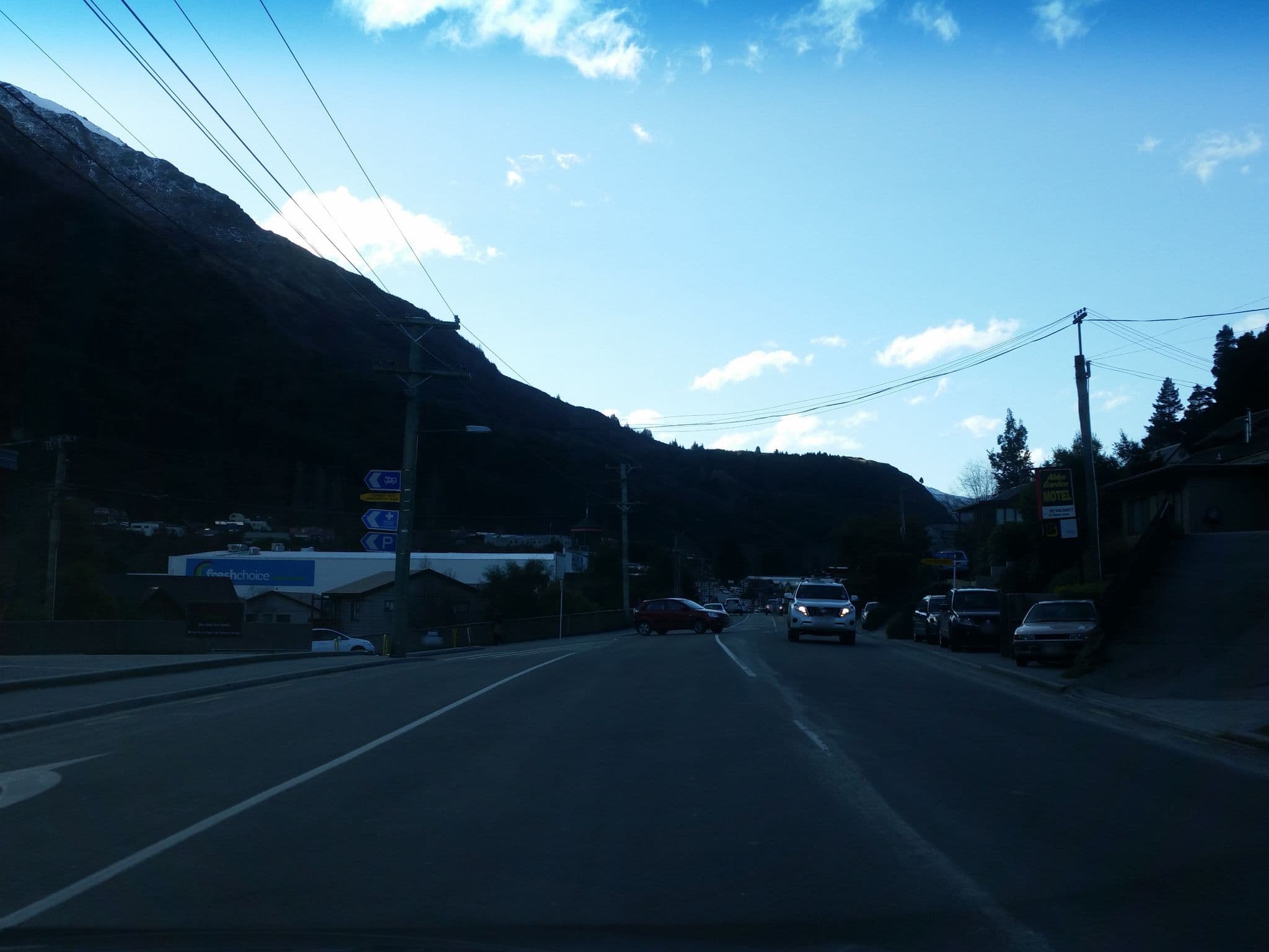 Street view near Abba Court Motel & Apartments, Queenstown — © bmannz (CC BY-SA · Mapillary)