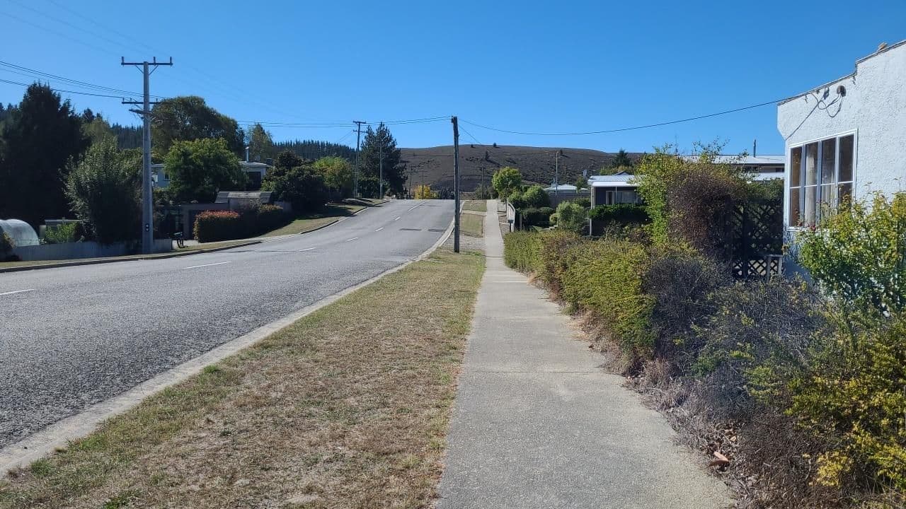 Street view near Clyde Motel, Alexandra — © roadroid (CC BY-SA · Mapillary)