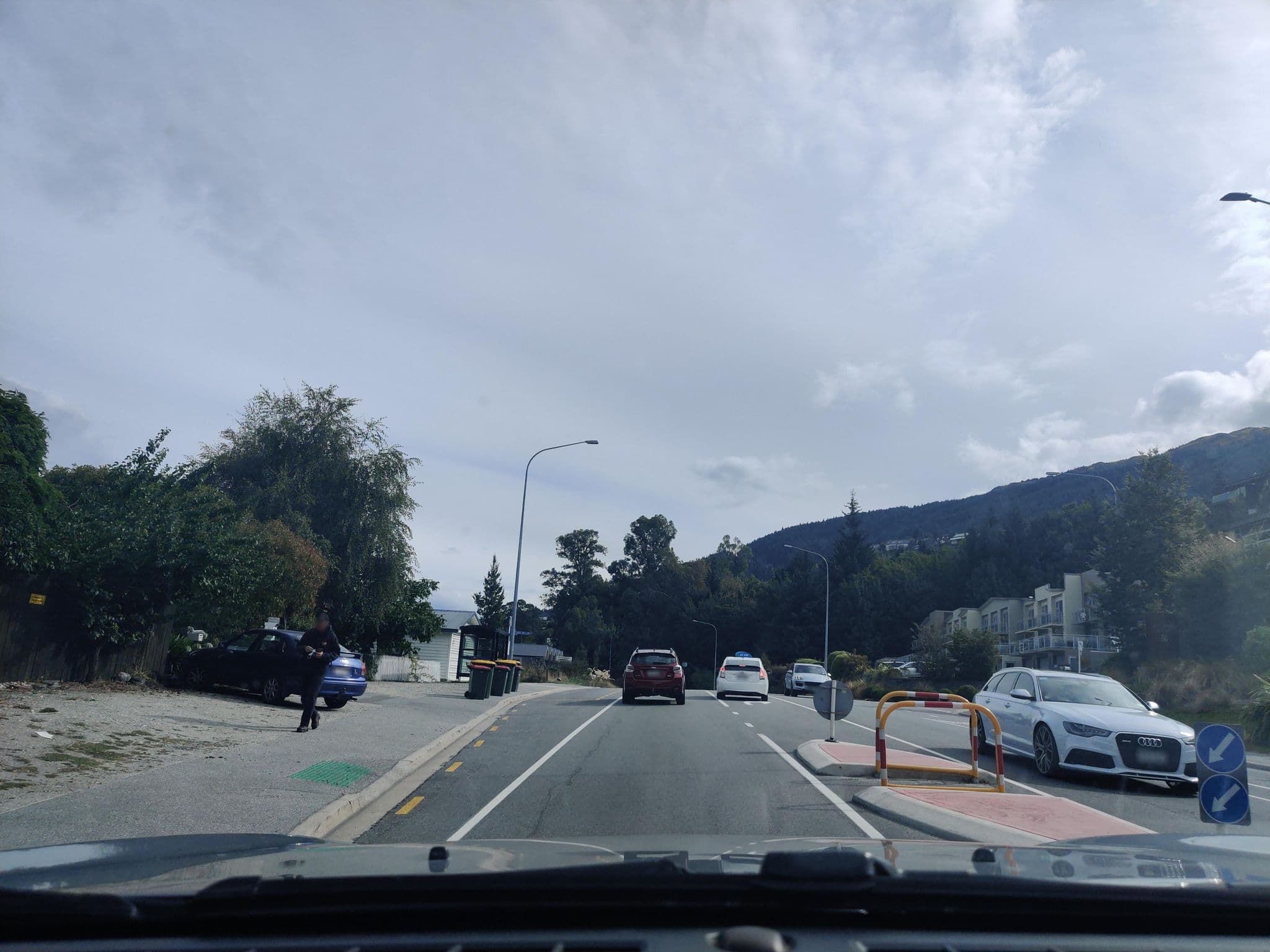 Street view near Queenstown Cottage, Frankton — © elphix (CC BY-SA · Mapillary)