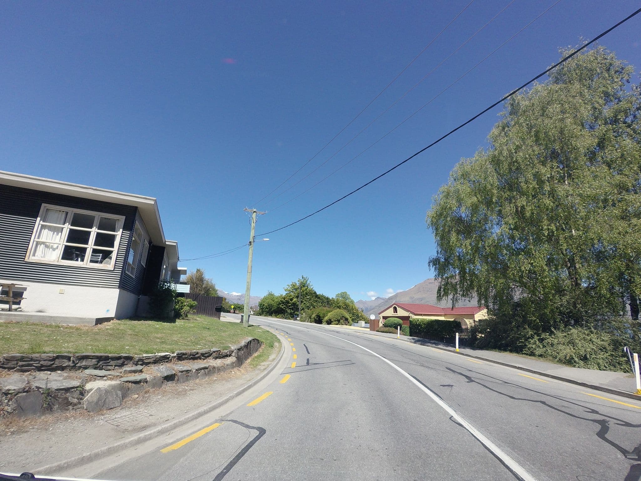Street view near hippo lodge, Queenstown — © mishari (CC BY-SA · Mapillary)