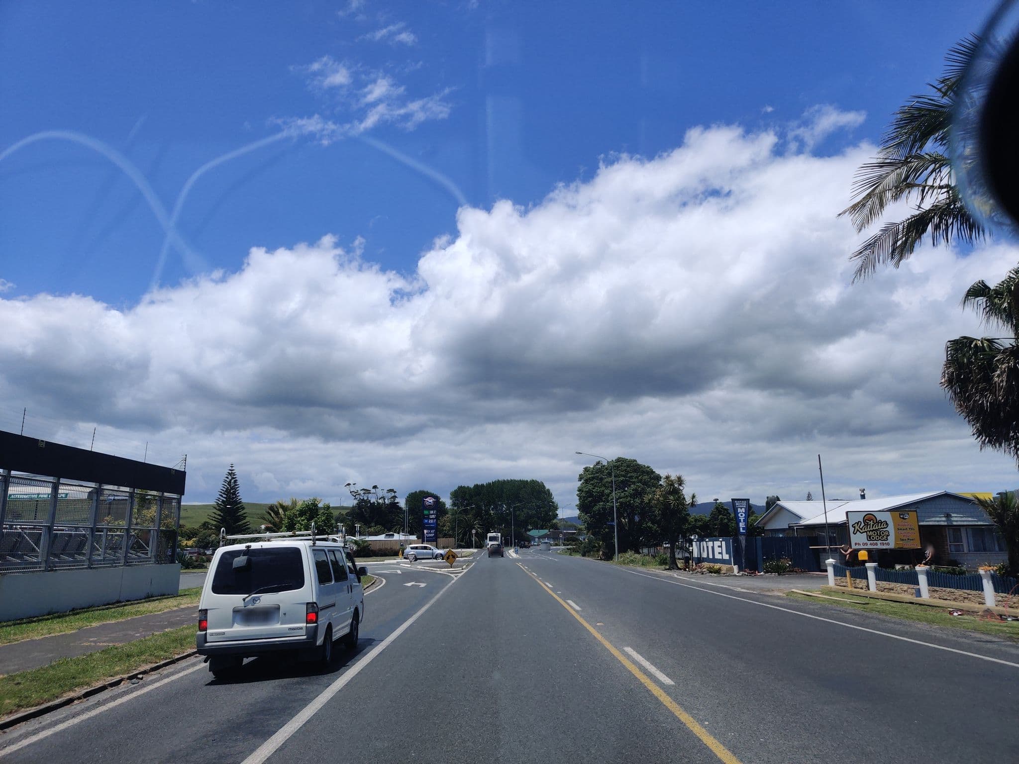 Street view near Kaitaia Motor Lodge, Ahipara — © elphix (CC BY-SA · Mapillary)