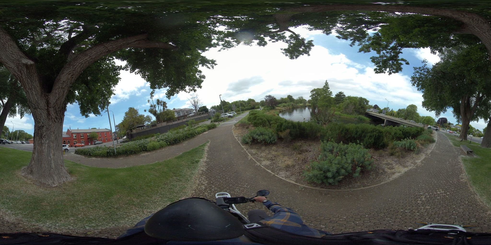 Street view near Pomeroy's Old Brewery Inn, Avonside — © blackmapsmaksym (CC BY-SA · Mapillary)