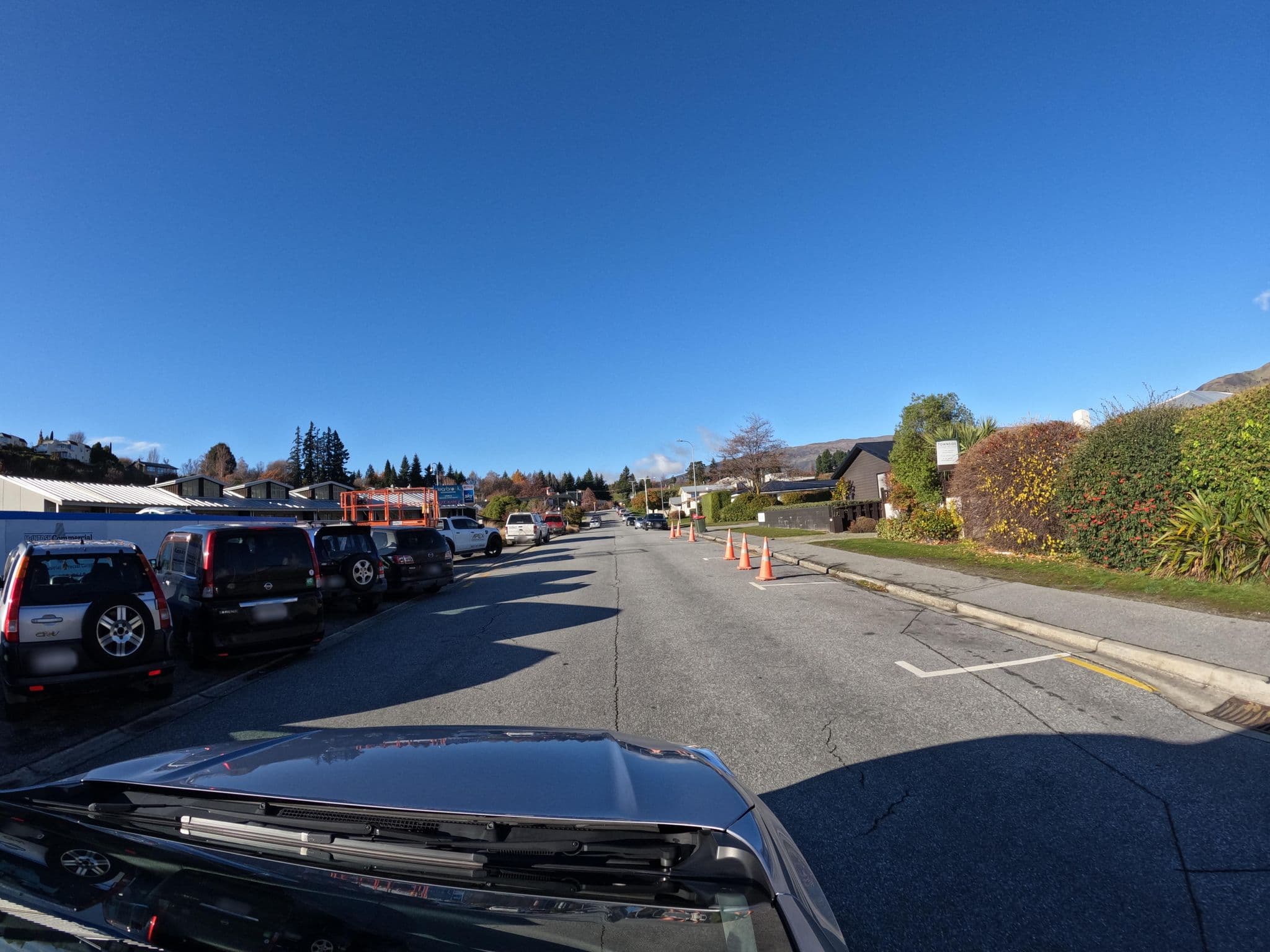 Street view near Clearbrook Motel Wanaka Otago, Wanaka — © skillsy (CC BY-SA · Mapillary)