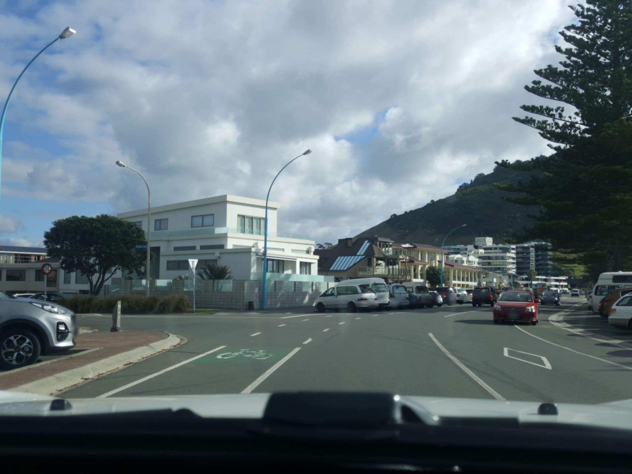 Street view near Grande Vista, Mount Maunganui — © elphix (CC BY-SA · Mapillary)