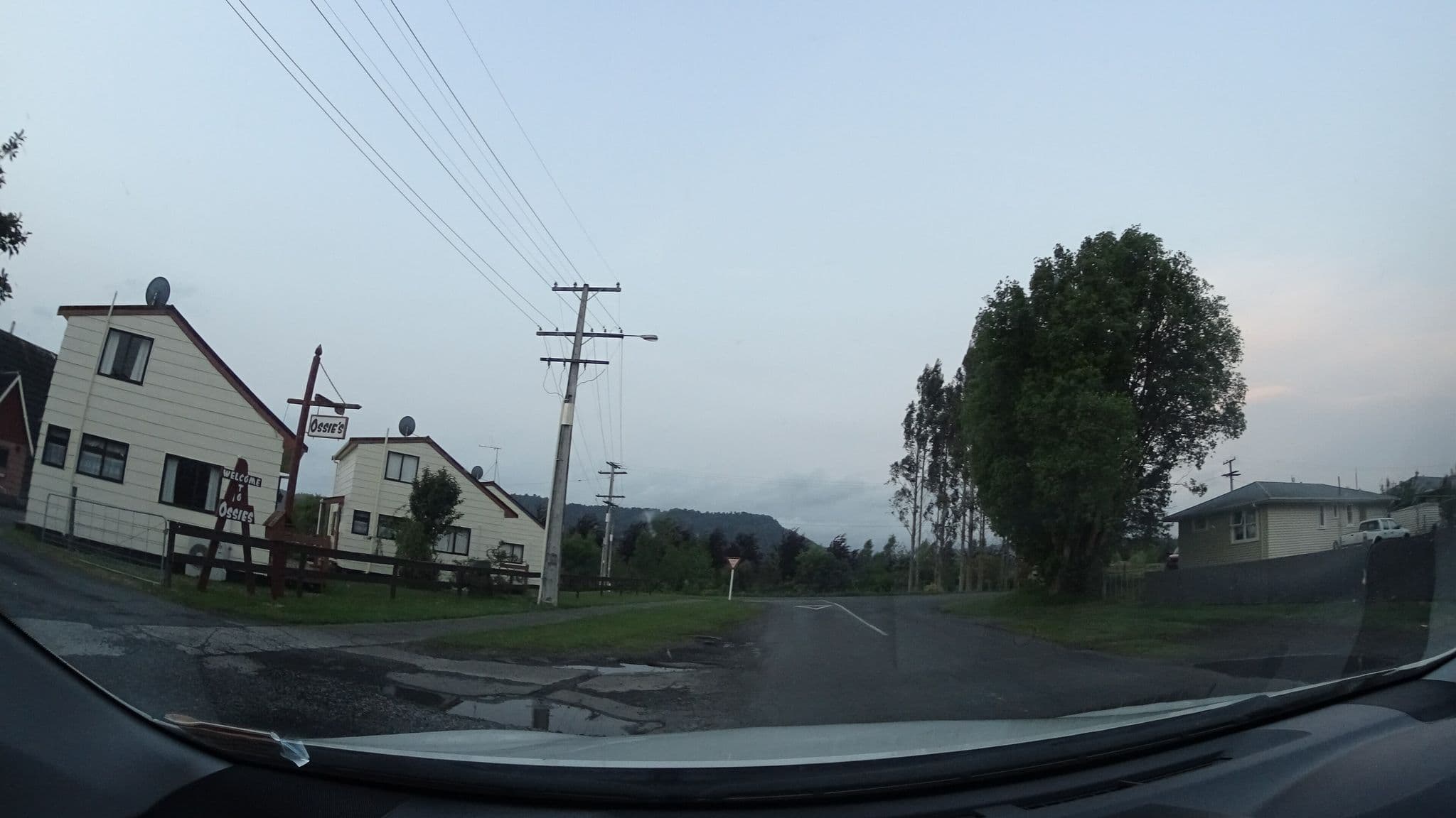 Street view near Ossies Motels and Chalets, Ohakune — © aharvey (CC BY-SA · Mapillary)