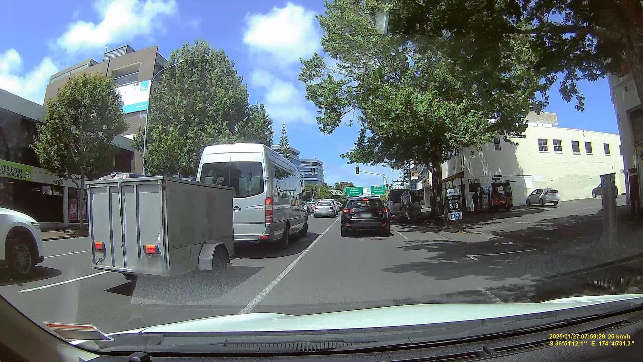 Street view near Silverfern Backpackers, Auckland — © ralley (CC BY-SA · Mapillary)