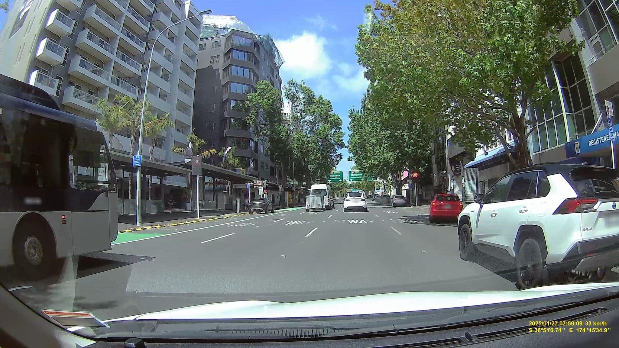 Street view near Oaks Apartments Hotels, Auckland — © ralley (CC BY-SA · Mapillary)