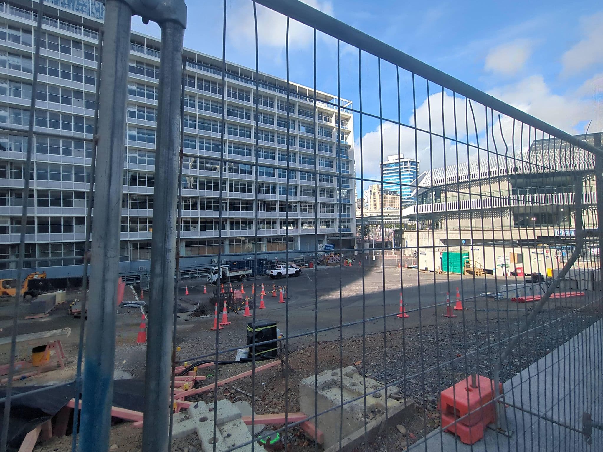Street view near Kozy Kiwi, Auckland — © johngc41 (CC BY-SA · Mapillary)