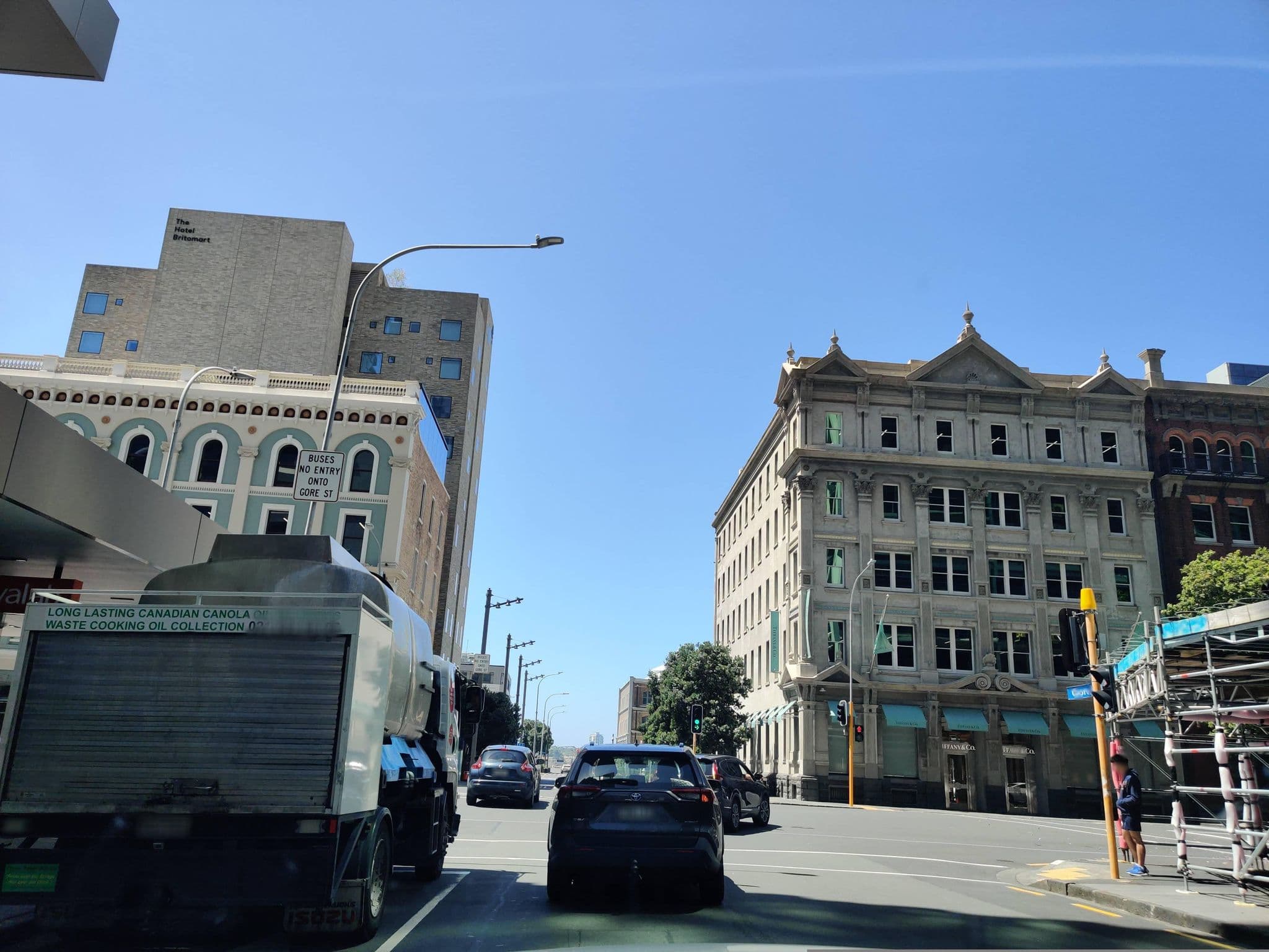 Street view near POOL, Auckland — © elphix (CC BY-SA · Mapillary)