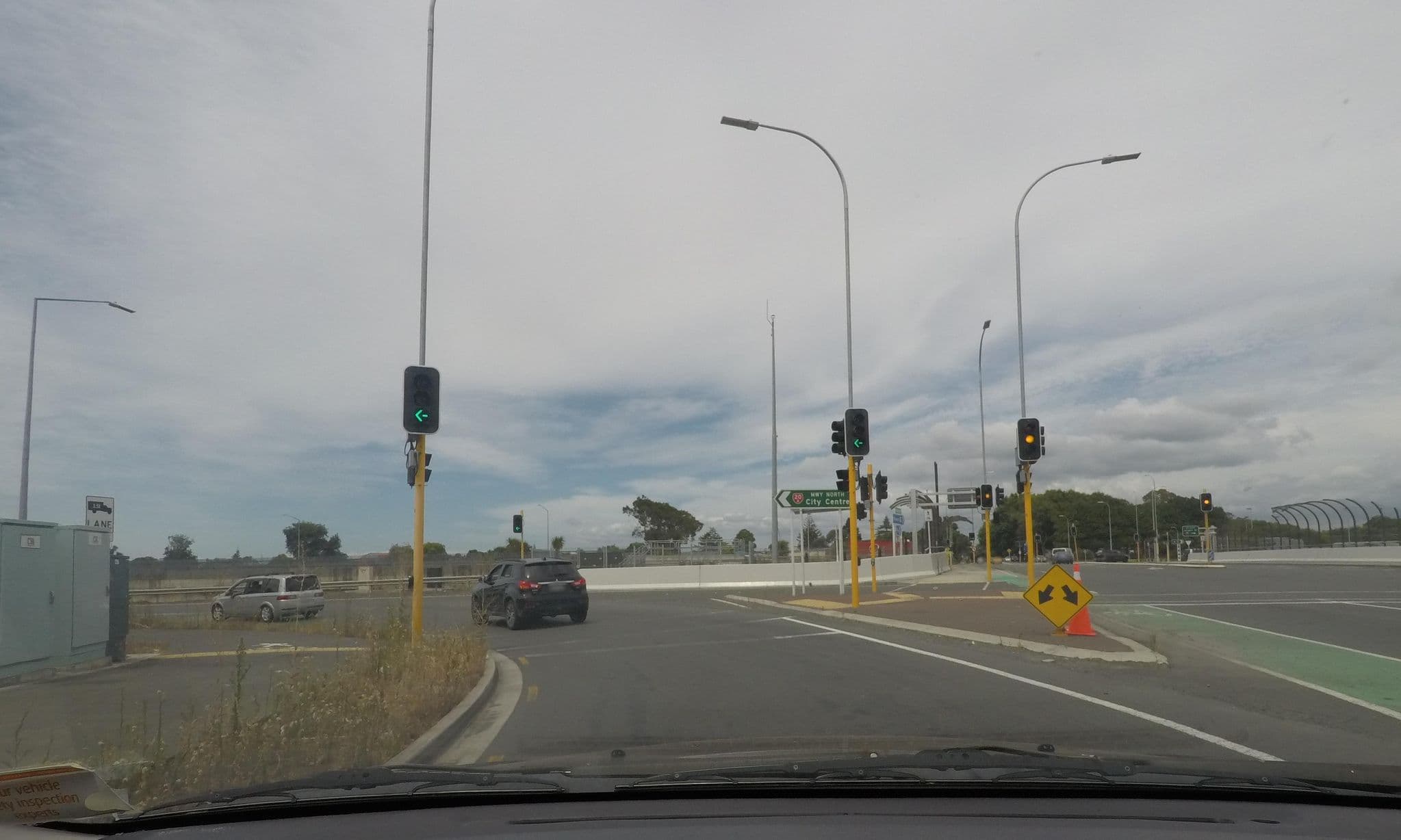 Street view near Auckland Airport Pacific Inn, Mangere — © ralley (CC BY-SA · Mapillary)