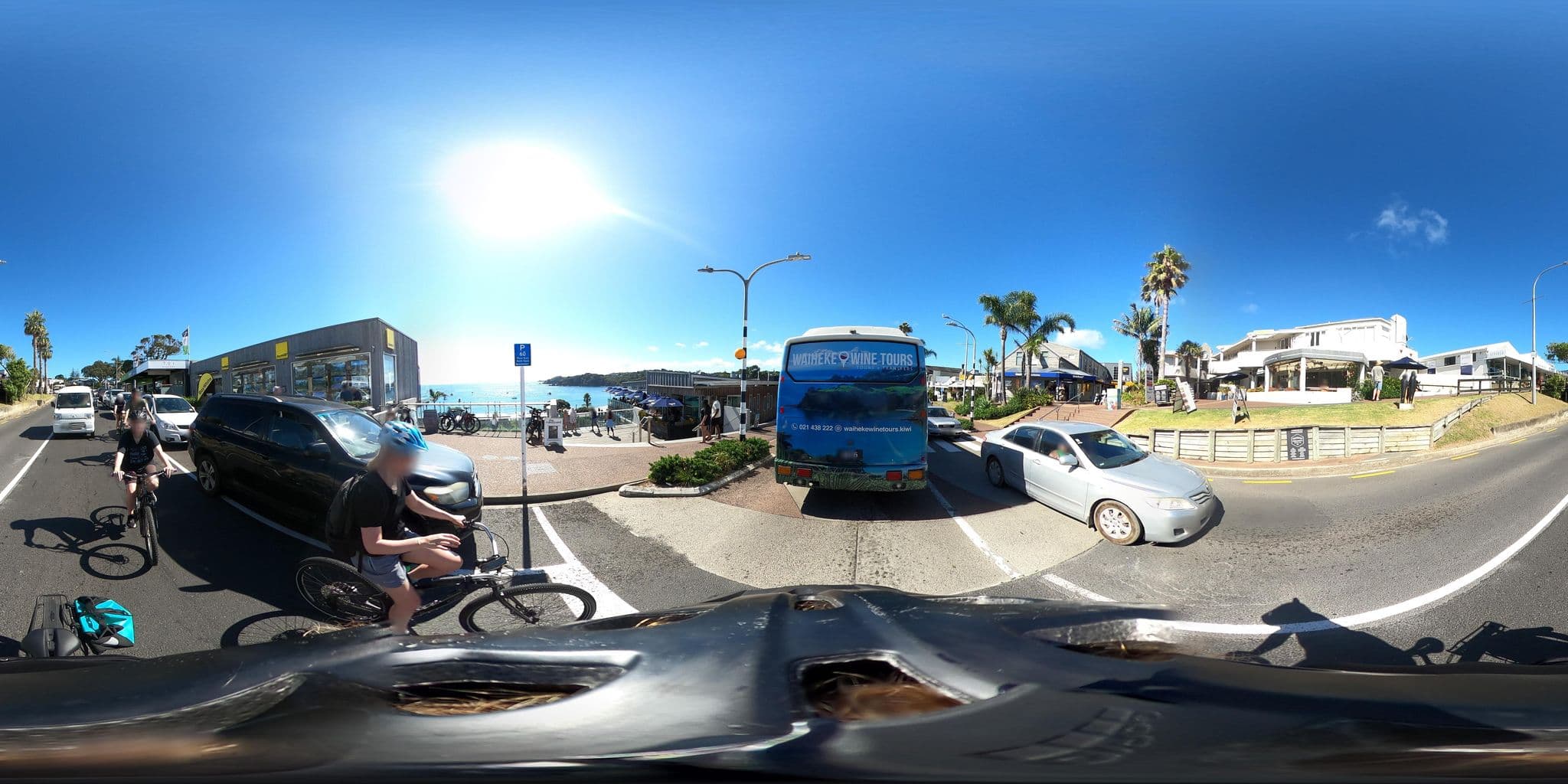 Street view near Kina backpackers, Oneroa — © bede (CC BY-SA · Mapillary)