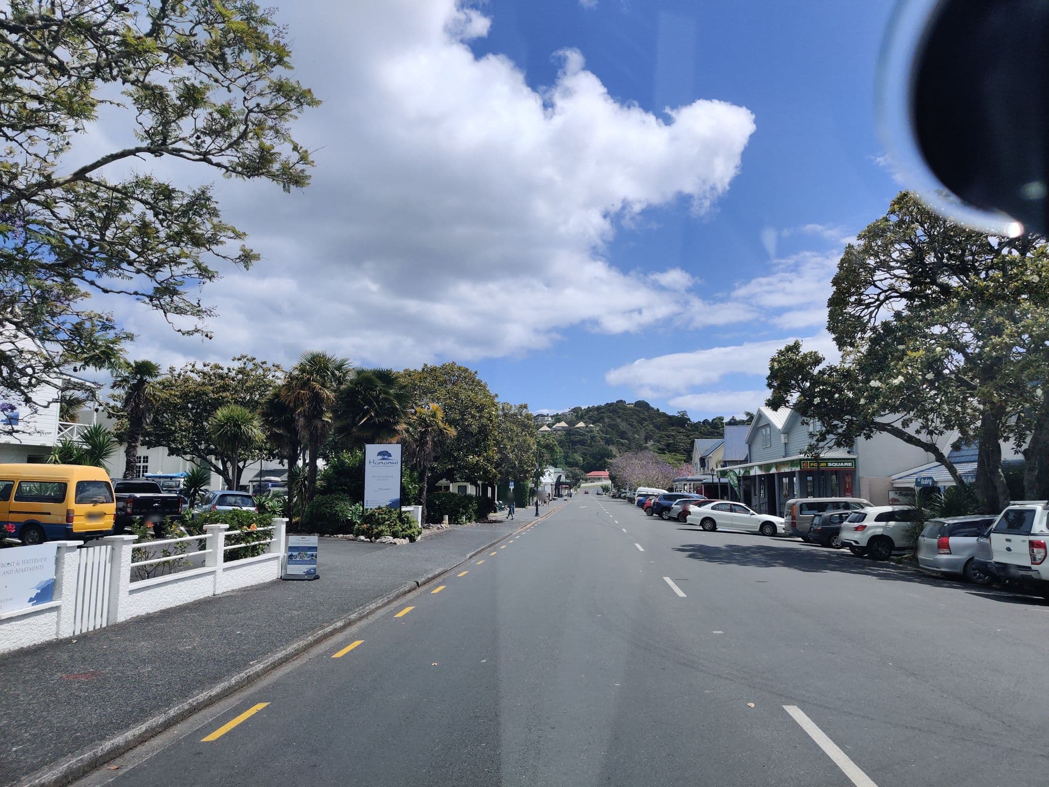 Street view near Hananui Lodge, Paihia — © elphix (CC BY-SA · Mapillary)
