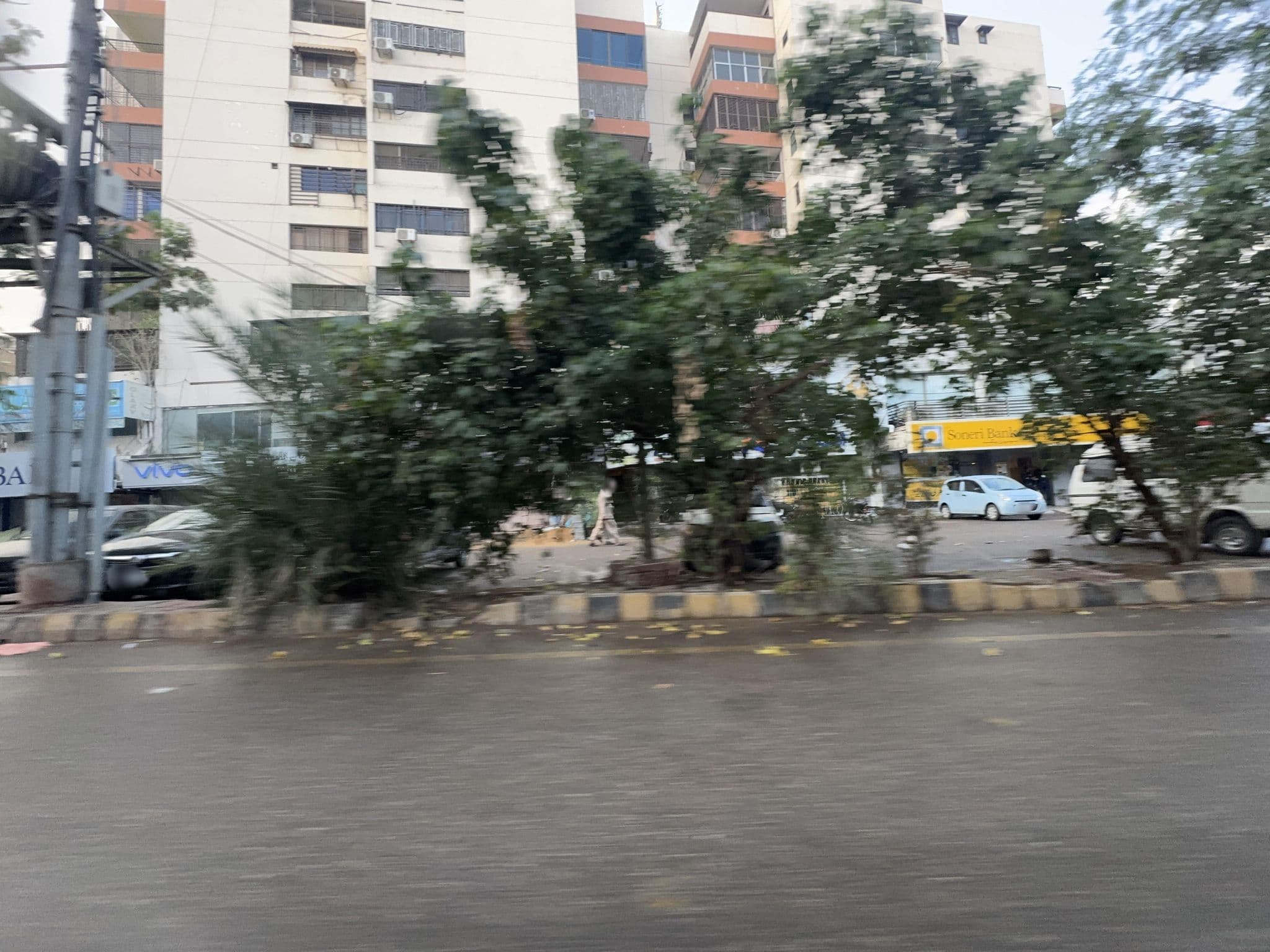 Street view near Universal Holidays Travel & Tourism, Karachi — © Smaz (CC BY-SA · Mapillary)