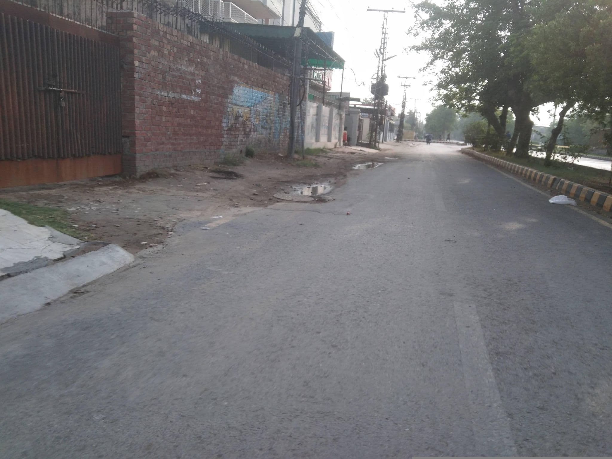 Street view near Hotel Rose Inn, Model Town — © alihamza (CC BY-SA · Mapillary)