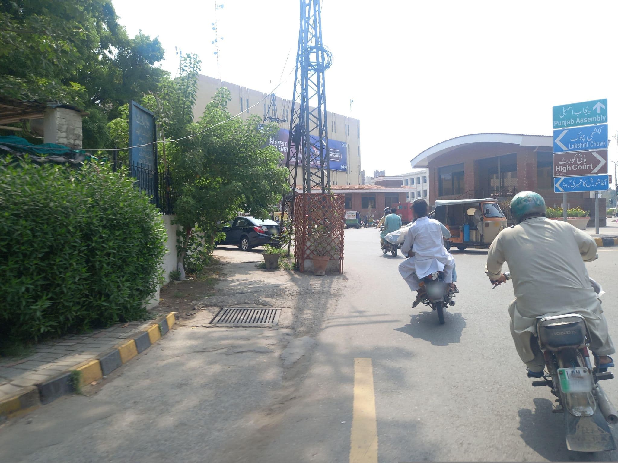 Street view near Tripkar - Hotel Booking Pakistan, Lahore — © hamzajutt (CC BY-SA · Mapillary)