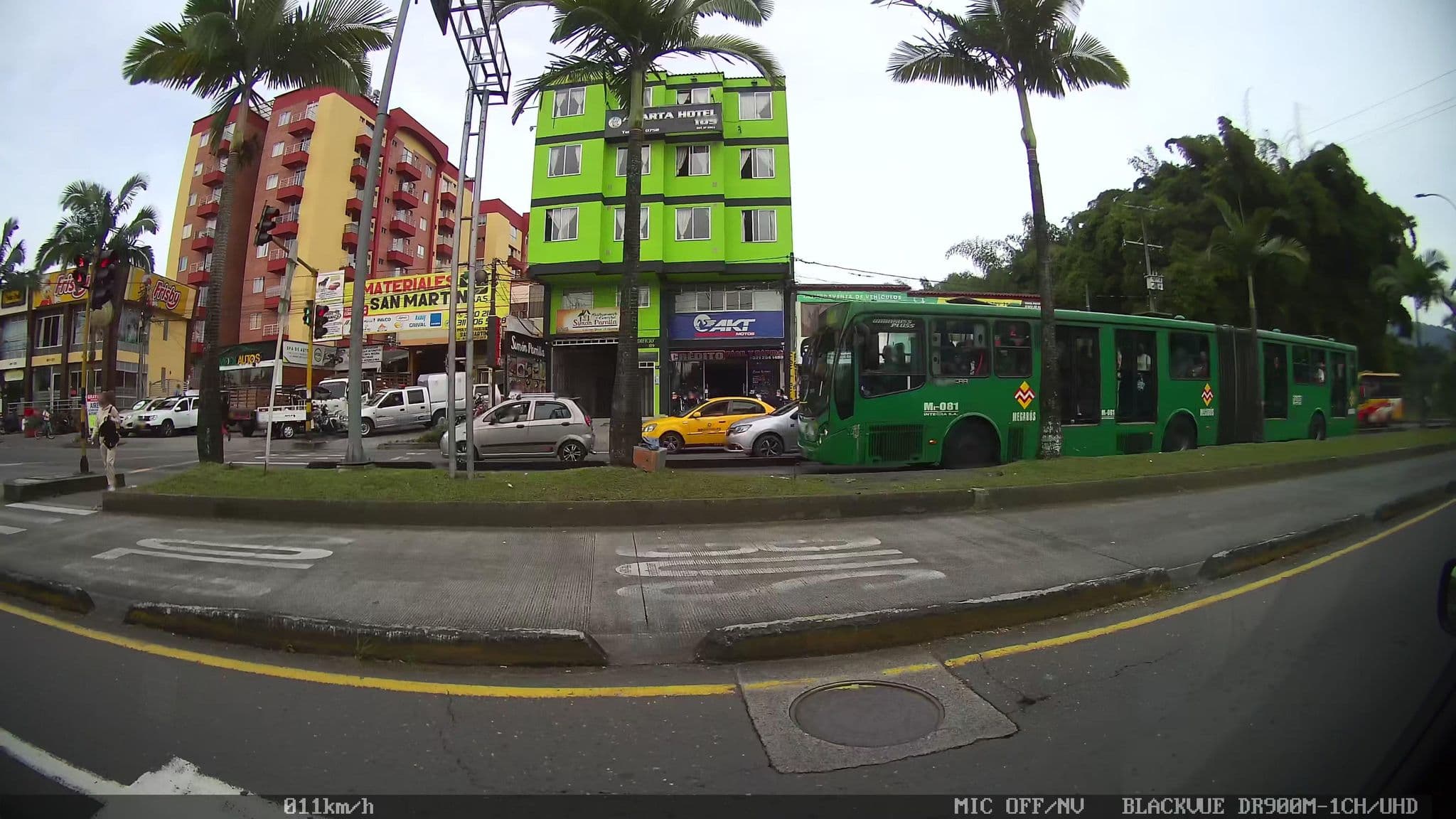 Street view near Hotel 109, Dosquebradas — © kaart_2 (CC BY-SA · Mapillary)