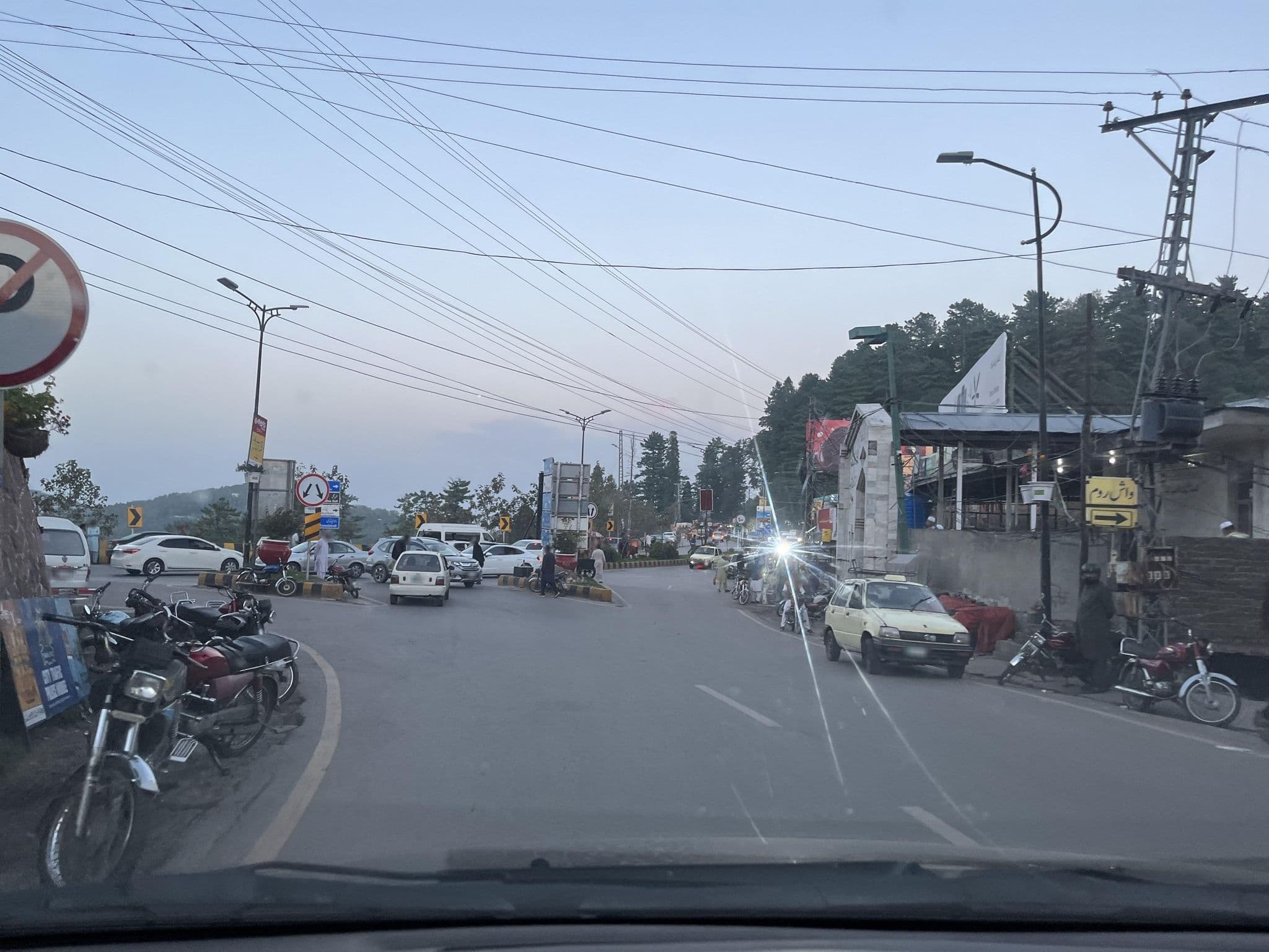 Street view near Punjab Hut, Mughalabad — © masterofnoroad (CC BY-SA · Mapillary)