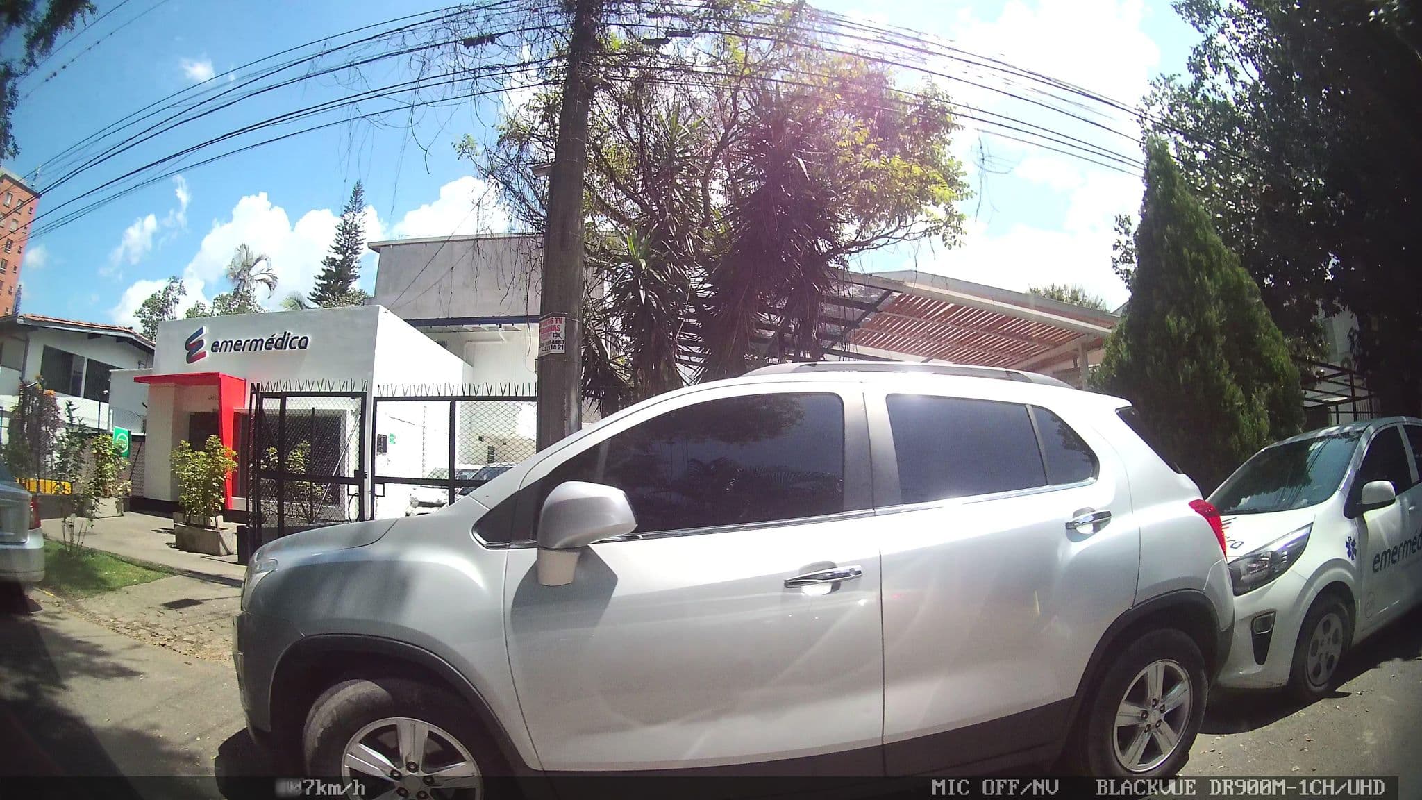 Street view near Hostel Cloud9, Itagüí — © kaart_4 (CC BY-SA · Mapillary)