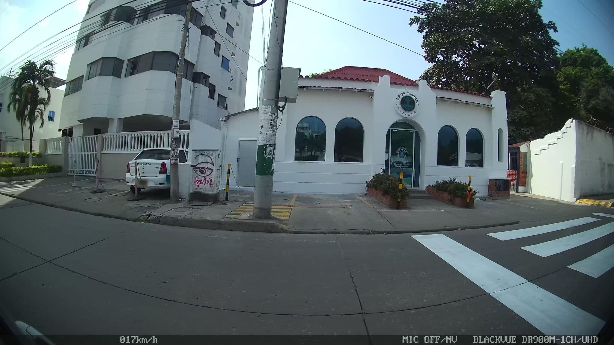 Street view near Casa Hostal Bahia, Cartagena
