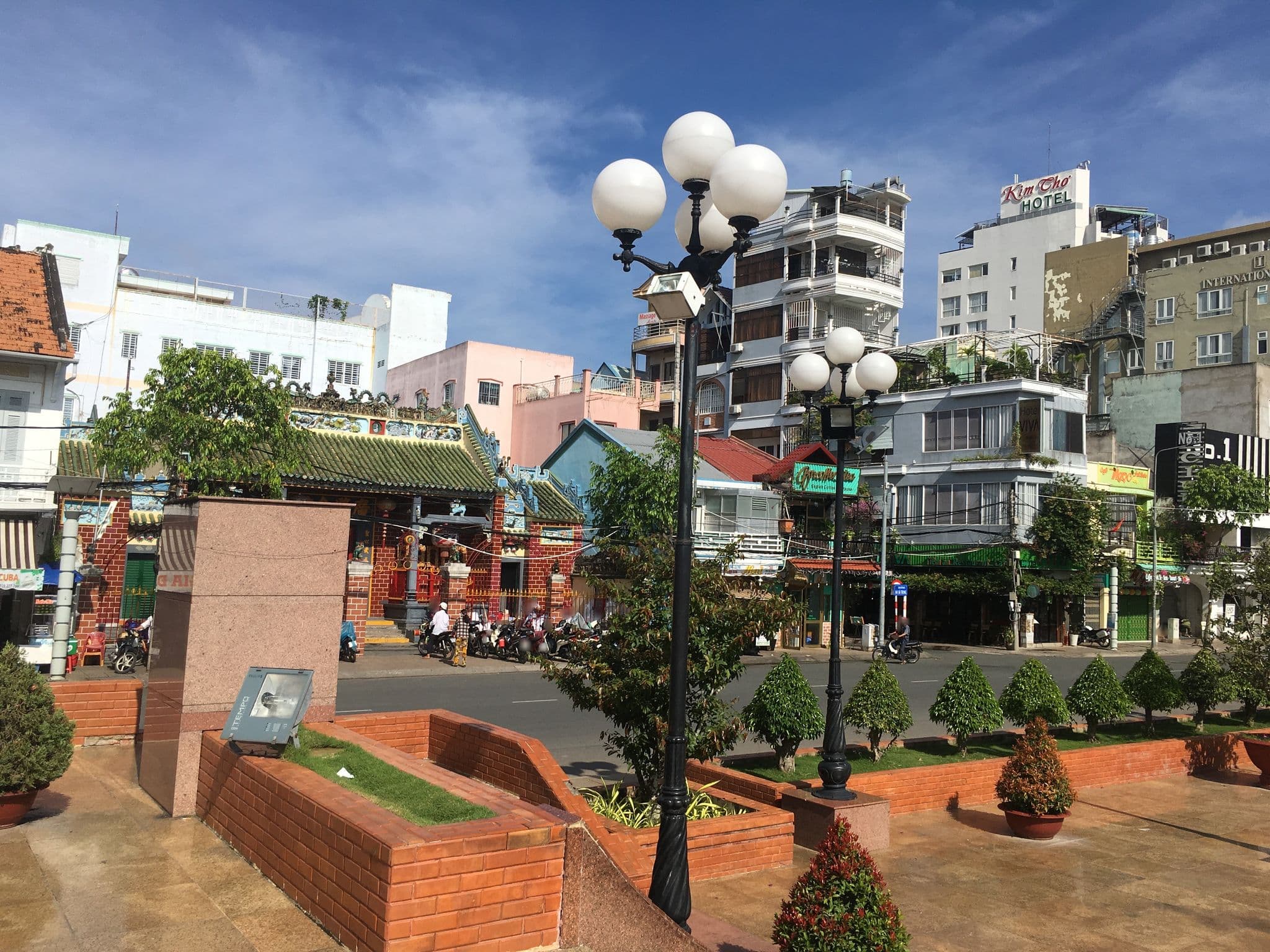 Street view near Tay Ho Hotel, Cần Thơ — © tanigoo (CC BY-SA · Mapillary)