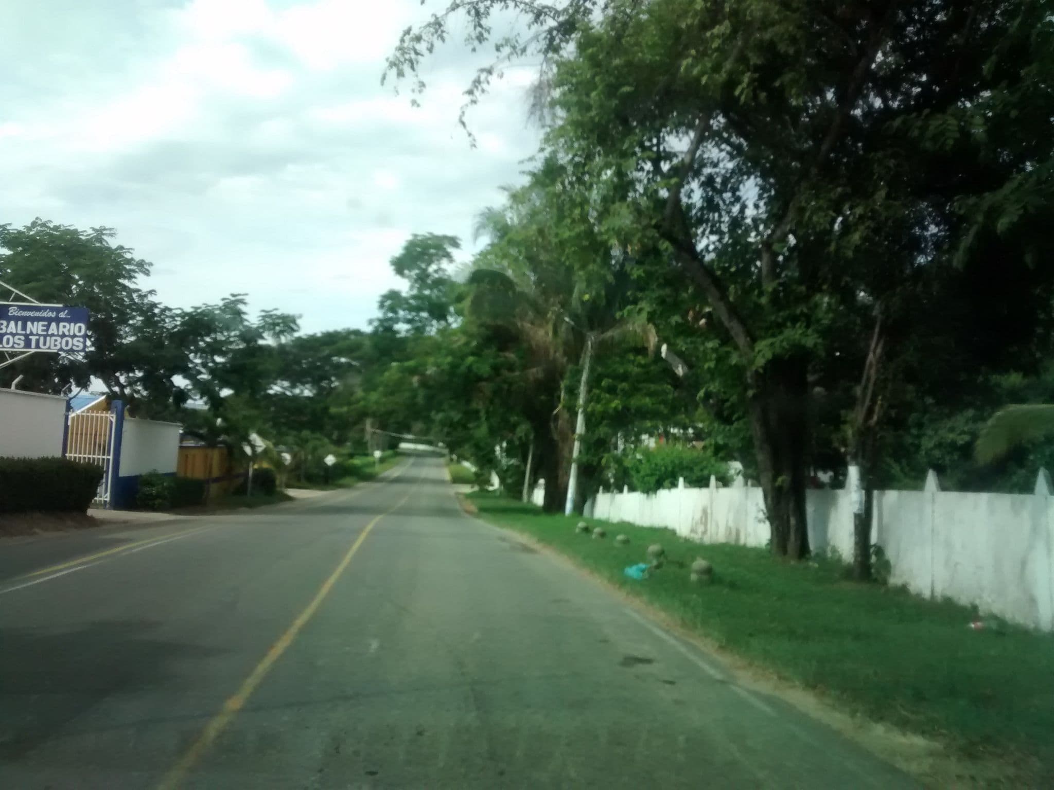 Street view near amoblados Los tubos, Carmen de Apicalá — © juanda097 (CC BY-SA · Mapillary)