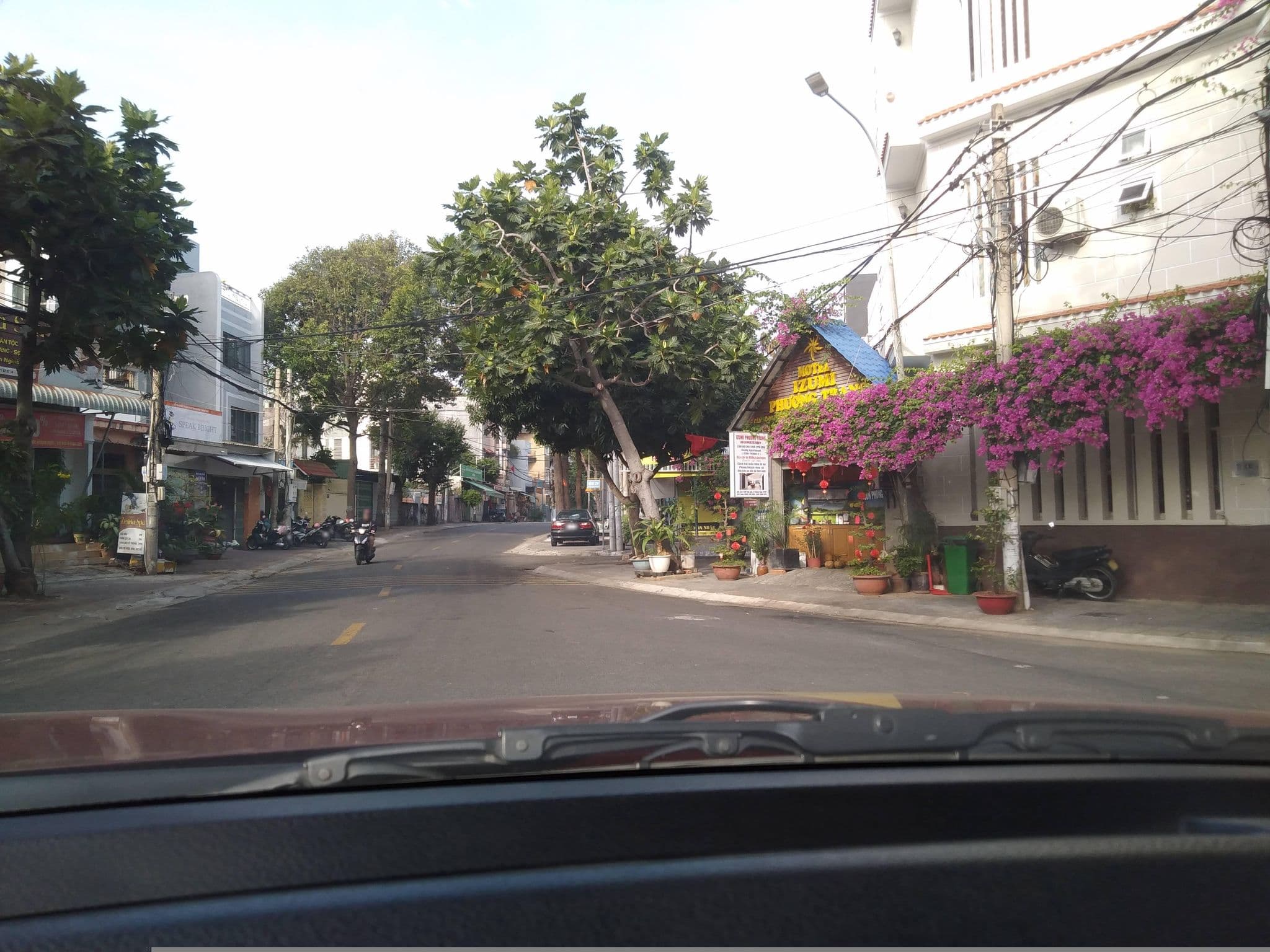 Street view near Phuong Trang hotel, Vũng Tàu — © sg_front_1 (CC BY-SA · Mapillary)