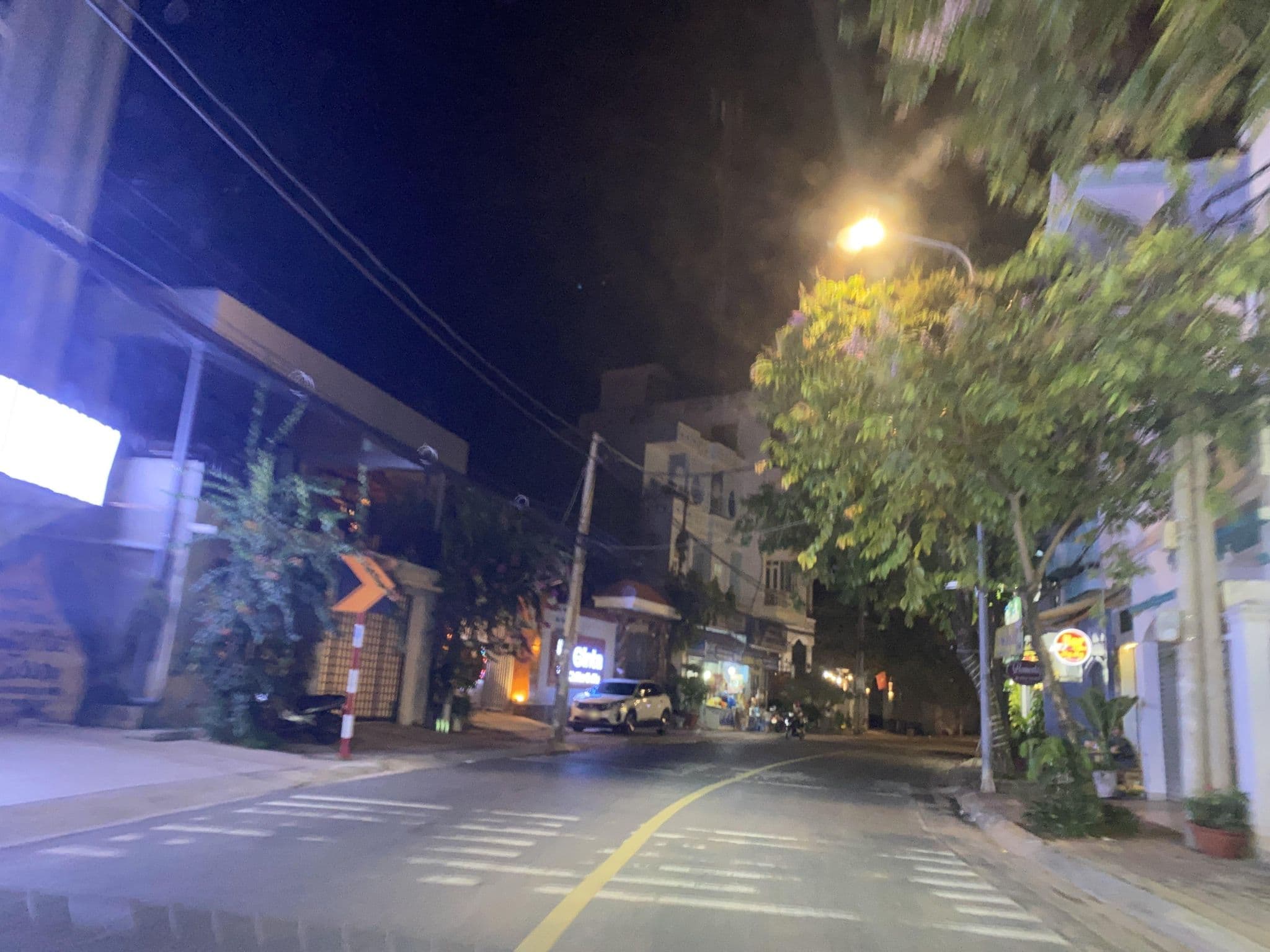 Street view near Xuân Thuỷ Hotel, Vũng Tàu — © DriveWithHoang (CC BY-SA · Mapillary)