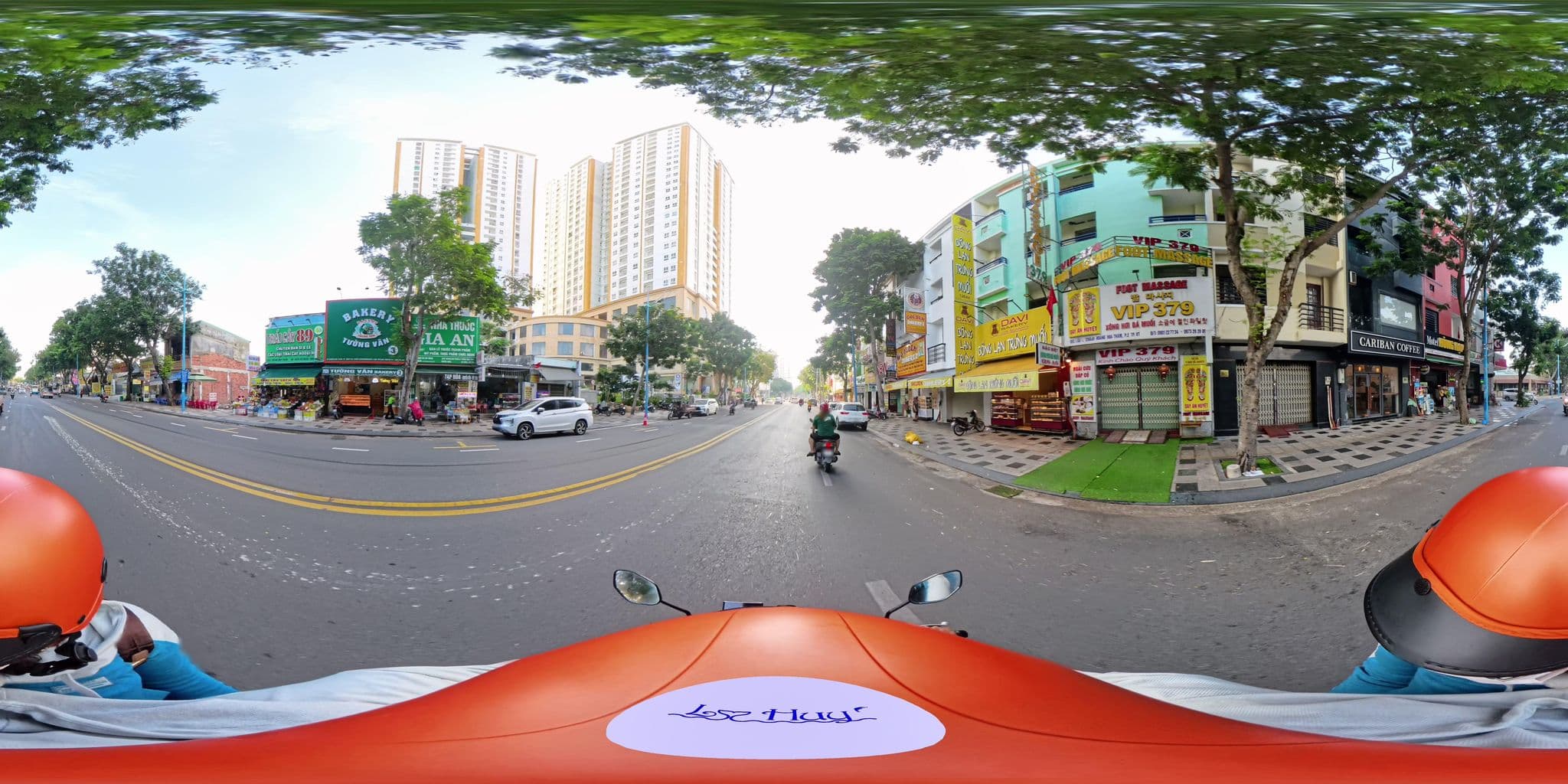 Street view near Pink Hotel, Vũng Tàu — © lyduchuy (CC BY-SA · Mapillary)