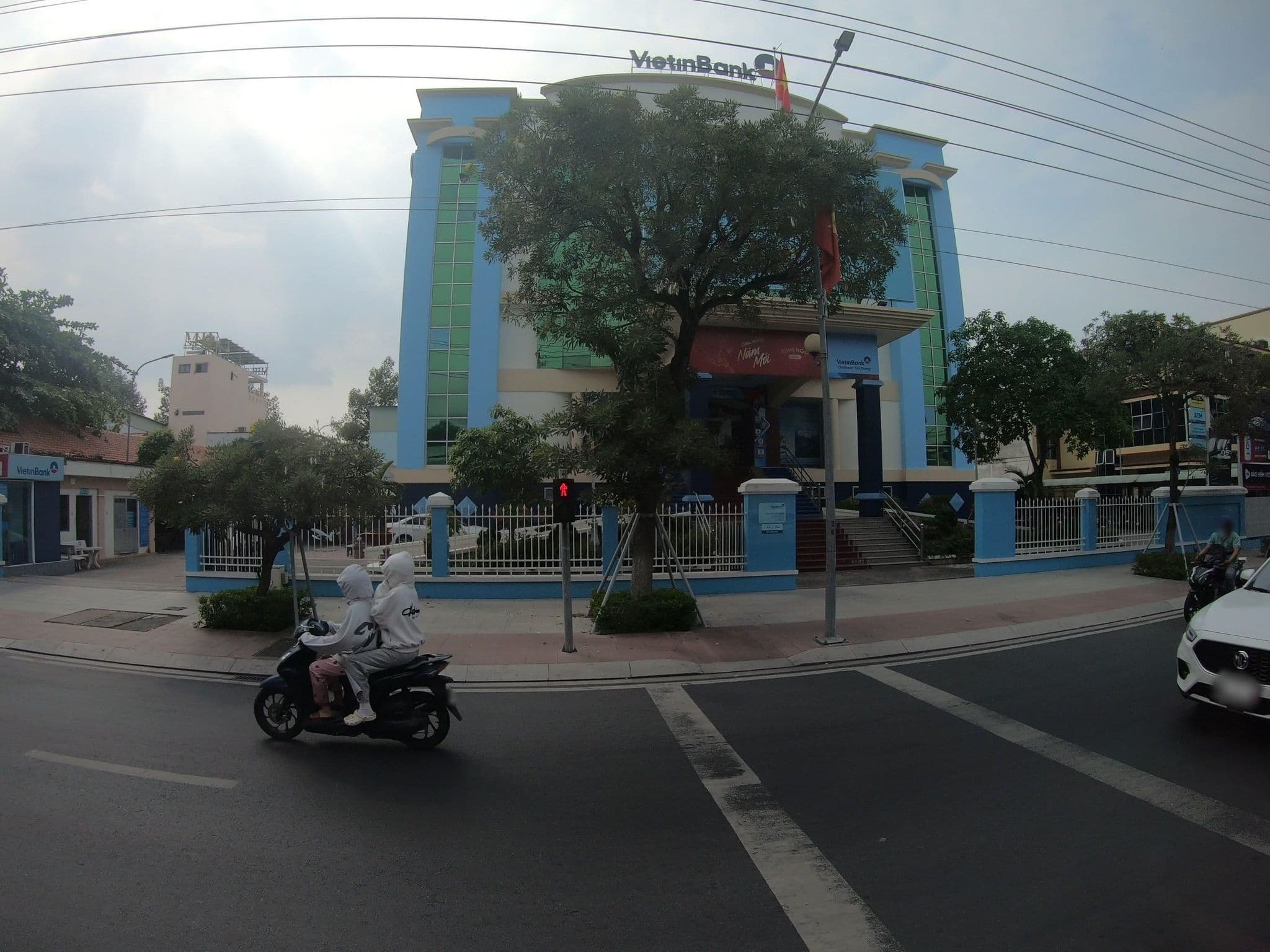 Street view near Minh Kieu, Mỹ Tho — © ribbon (CC BY-SA · Mapillary)