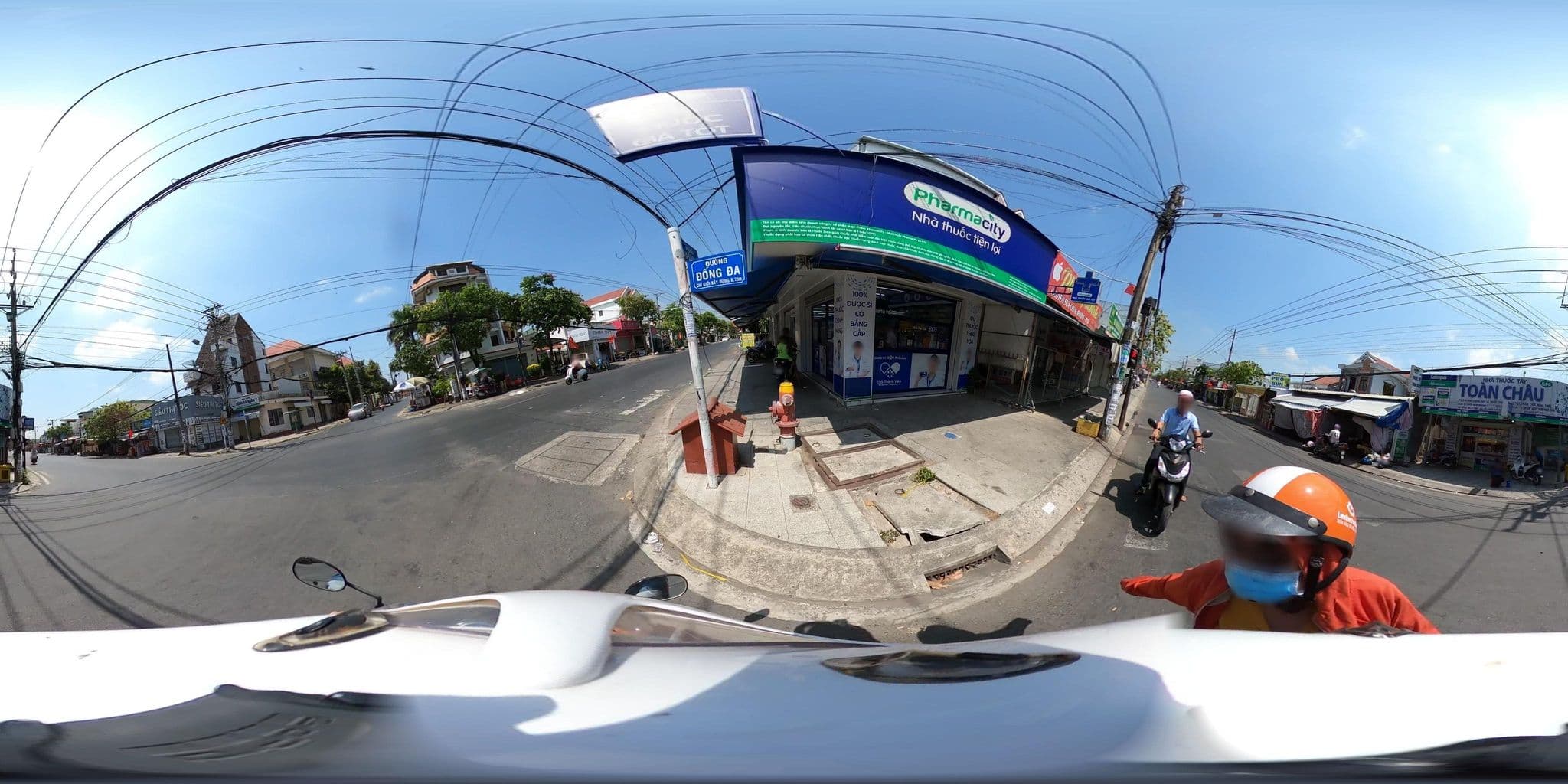 Street view near Khách Sạn Đại Lượng, Rạch Giá — © bemaps_1pd (CC BY-SA · Mapillary)